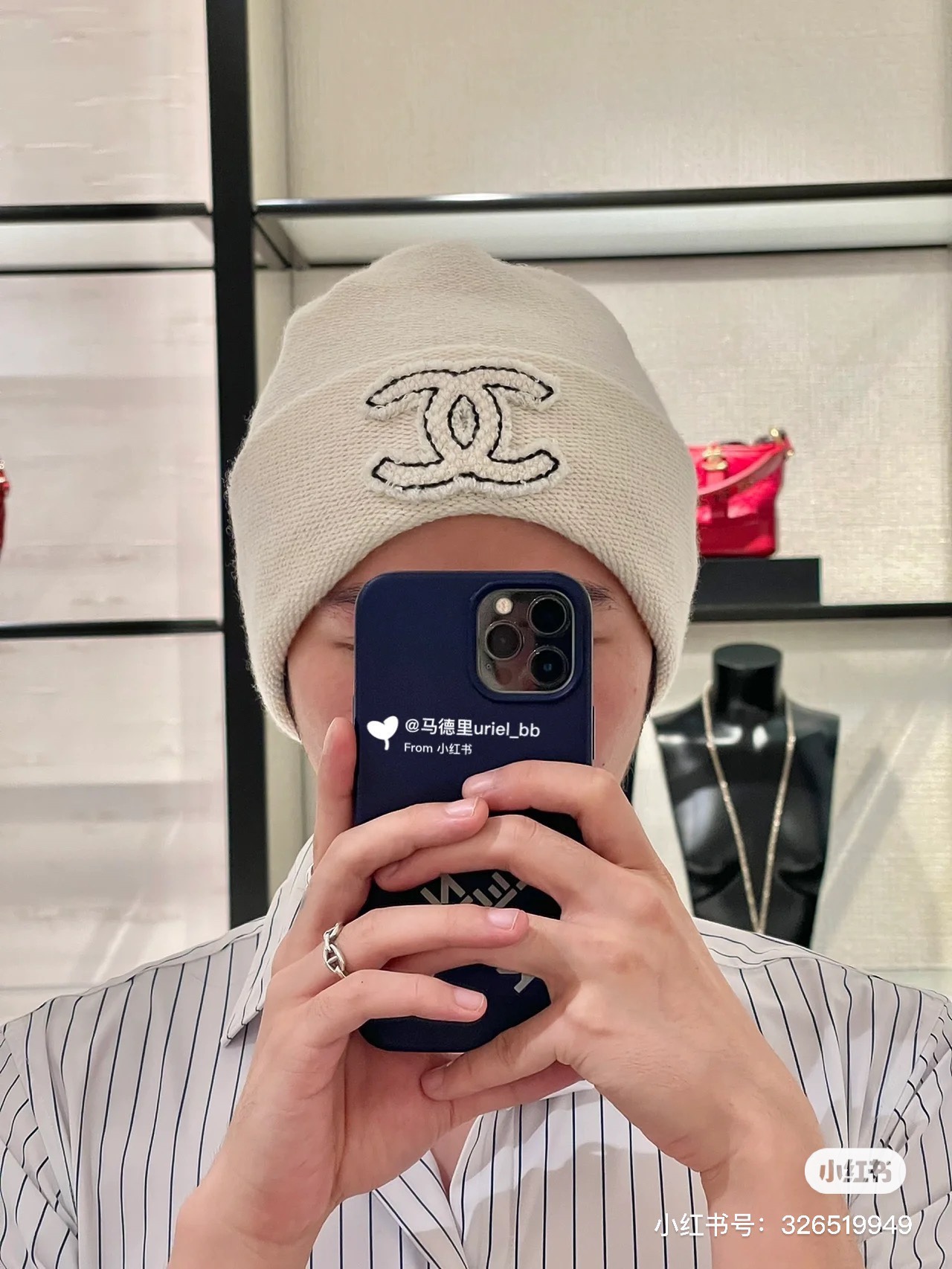 NO:215126,Running Ch@nel Chanel Early Autumn High-end Handicraftshop This season's cold hat is so beautiful. I love this double C logo wool hat. I'm already looking forward to winter hat. Fisherman's hat. Baseball hat. Knit hat. Hats, chanel, espadrilles, hats19860909跑量 Ch@nel 香奈儿 早秋高级手工坊 这一季的冷帽真的太太太太美了,超爱这款双C logo毛帽,已经无比期待冬天了帽子渔夫帽棒球帽针织帽,帽子,chanel,espadrilles,hats,hat