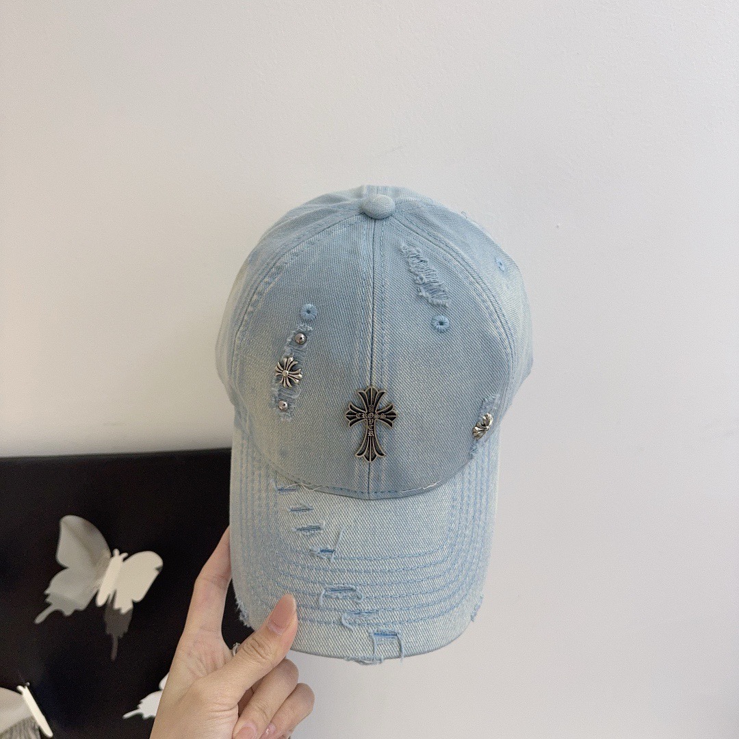 NO:215130,Running volume Crowxin's new baseball cap is super cool and heavy industry high-end. The hat shape shows a small face, which is very sweet and cool!  Hat fisherman hat baseball hat knit hat, hat, chrome hearts, espadrilles,hats19860909跑量 克罗心新款棒球帽 超酷重工高级感 帽型立体显脸小,甜酷十足！帽子渔夫帽棒球帽针织帽,帽子,chrome hearts,espadrilles,hats,hat