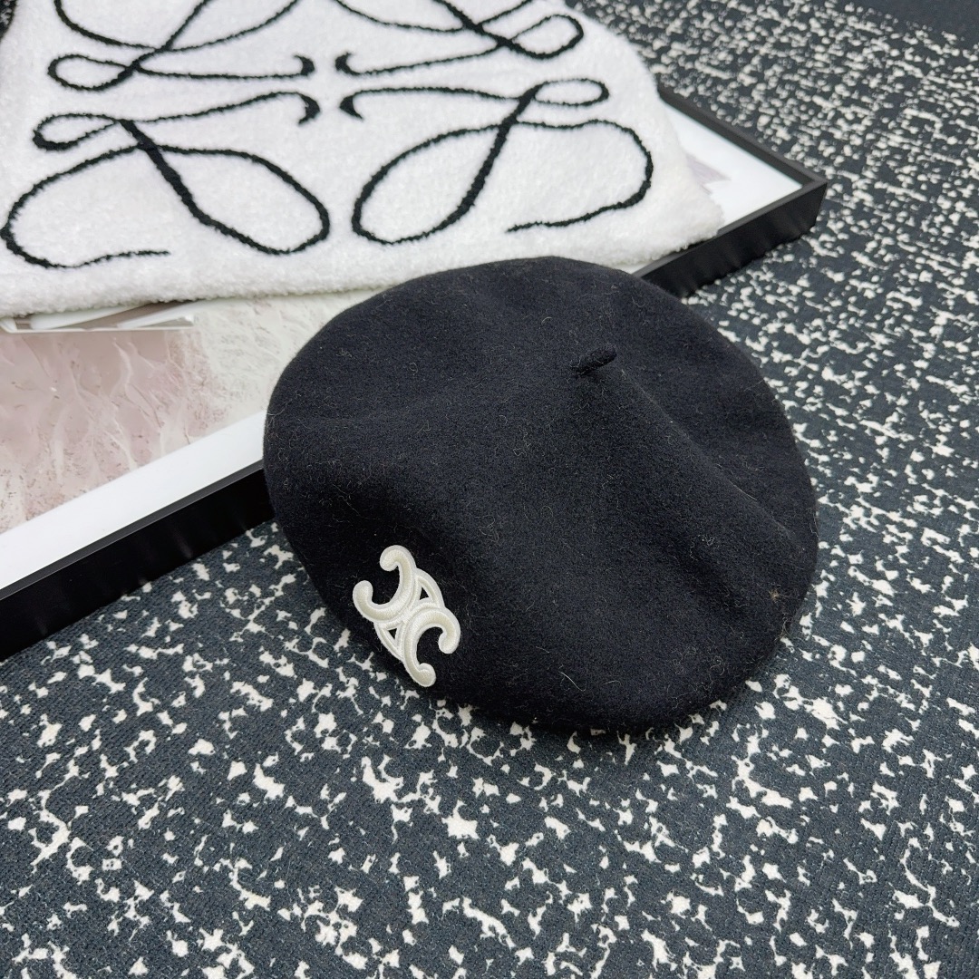 NO:215143,Running celine ~ beret classic and versatile, not picky ~ hat fisherman hat baseball hat knit hat, hat, celine, espadrilles, hats19860909跑量 Celine～补单款贝雷帽 经典百搭,不挑人～帽子渔夫帽棒球帽针织帽,帽子,celine,espadrilles,hats,hat