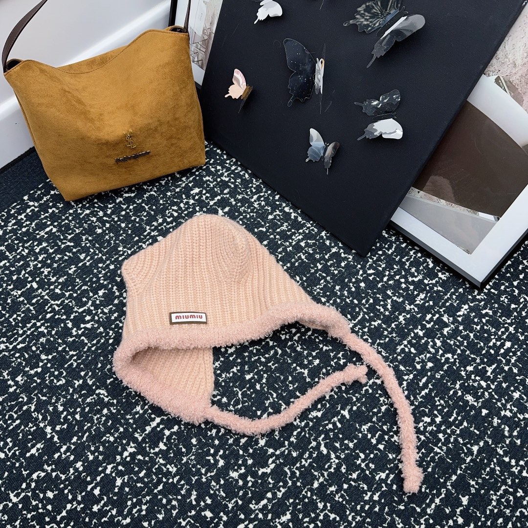 NO:215146,Running volume MiuMiu plush ear hat, cute and cute feeling of age reduction, Korean style is very colored, so it is!  Hat fisherman hat baseball hat knit hat, hat, miumiu, espadrilles, hats19860909跑量 MiuMiu毛绒耳朵帽 减龄可爱感拉满 韩系很颜色,冲！帽子渔夫帽棒球帽针织帽,帽子,miumiu,espadrilles,hats,hat