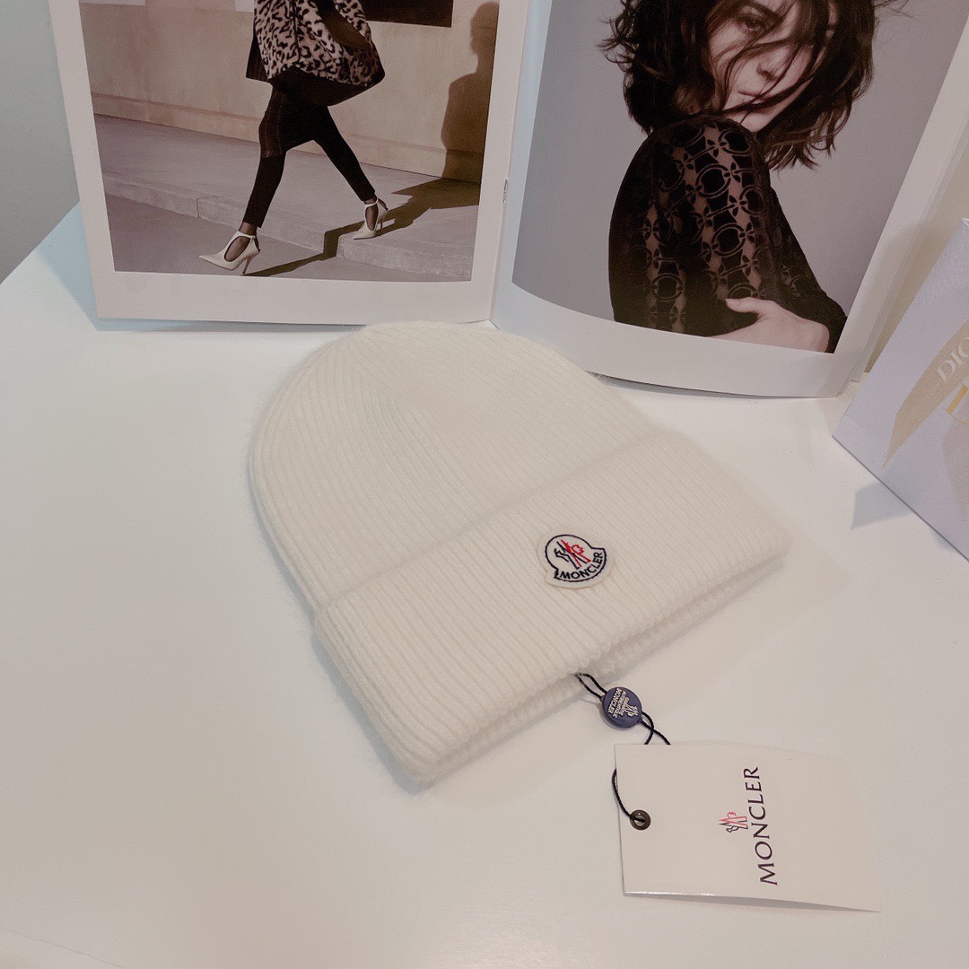 NO:215452,Running volume Moncler squid wool knitted wool hat with Autumn and Winter High-quality customization!  This one must be a favorite of minimalism. It is clean, neat, fashionable and versatile, and definitely not picky about face shape!  A fashionable and classic ten thousand-year-old model!  Both men and women are OK!  Hat fisherman hat baseball hat knit hat, hat, christian louboutin, Moncler, espadrilles, hats19860909跑量 Moncler 蒙口秋冬款翻边羊毛针织毛线帽 高品质定制！这款必定是极简主义的最爱 干净,利索,时尚百搭,绝对不挑脸型！ 属于时尚经典的万年款！ 男女都可！帽子渔夫帽棒球帽针织帽,帽子,christian louboutin,Moncler,espadrilles,hats,hat