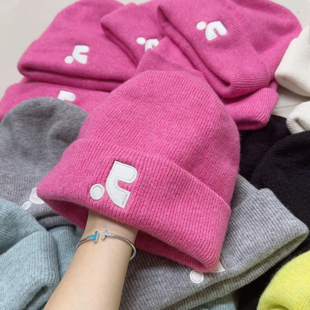 NO:215505,Running volume, new trendy brands, spot in stock!  Collection of popular colors for autumn and winter. All-match knit hats, fisherman hats, baseball hats, knit hats, hats, espadrilles, hats19860909跑量 潮牌新款 现货到！秋冬热门色系集合 百搭的针织帽帽子渔夫帽棒球帽针织帽,帽子,espadrilles,hats,hat