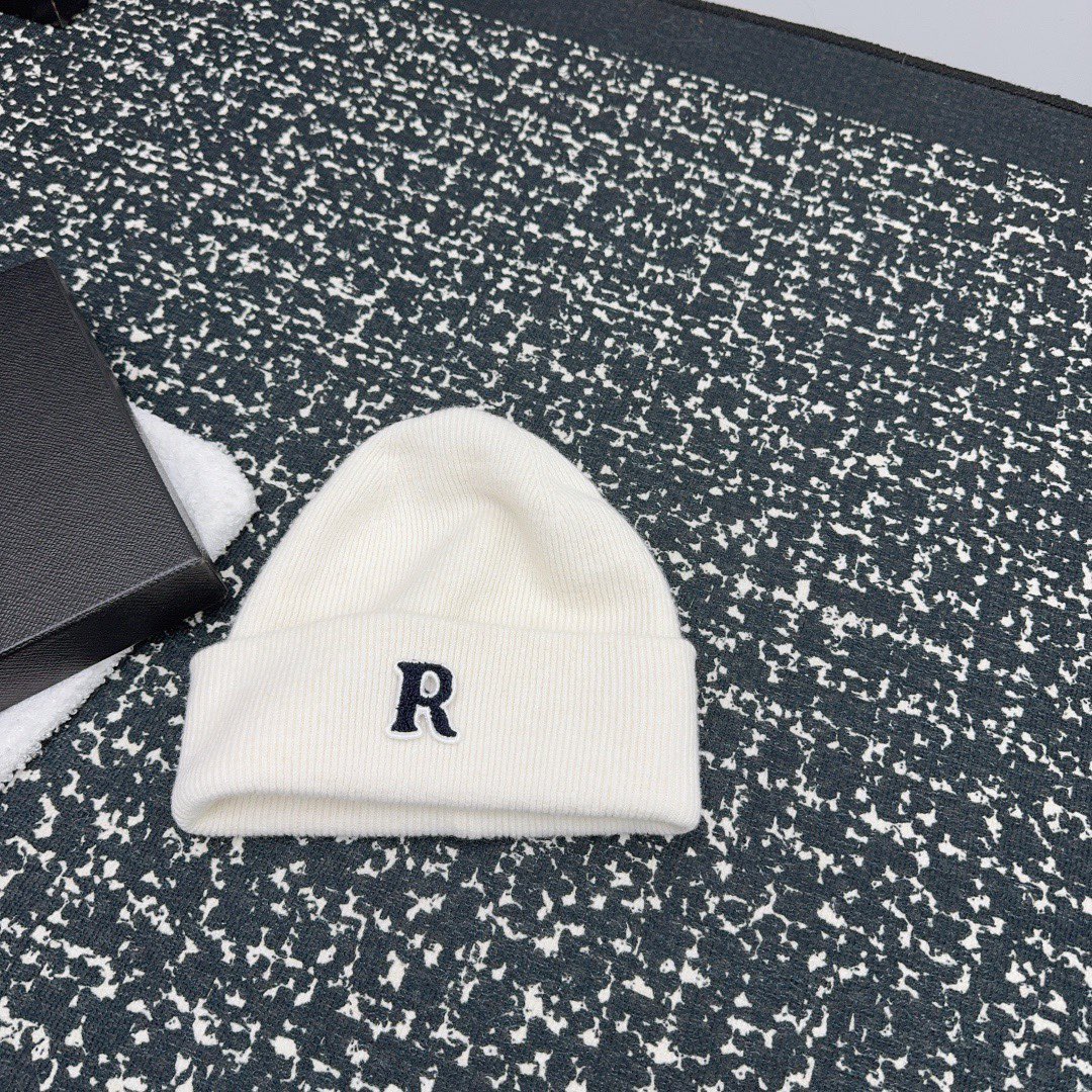 NO:215836,Running volume trendy brand ~ new cold hat knit hat in autumn and winter. Super soft and elastic, very warm, and has a wonderful shape!  Hat fisherman hat baseball hat knit hat, hat, espadrilles,hats19860909跑量 潮牌～秋冬新款冷帽针织帽 超级软弹力超级大,非常保暖,凹造型绝了！帽子渔夫帽棒球帽针织帽,帽子,espadrilles,hats,hat