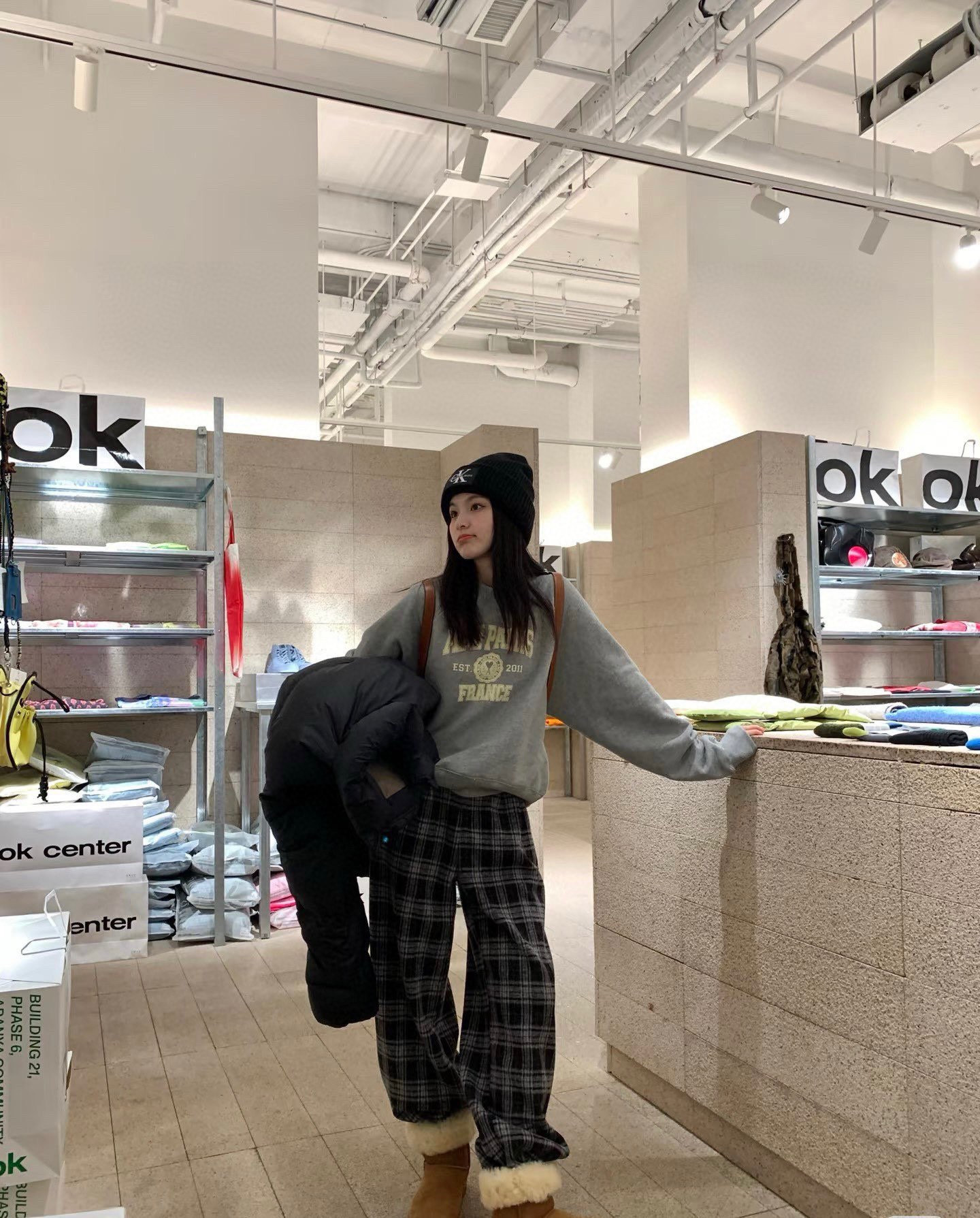 NO:215870,Running volume CK new knitted hat, high elastic fabric, same style for men and women, autumn and winter matching is perfect~Hat Fisherman's hat Baseball hat Knitted hat, hat, espadrilles, hats19860909跑量 CK新款针织帽 高弹力面料 男女同款 秋冬搭配妥妥的～帽子渔夫帽棒球帽针织帽,帽子,espadrilles,hats,hat