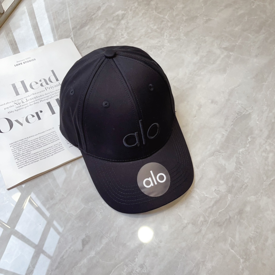 “Stylish and Protective Baseball Caps for Men and Women: Your Best Mate” - 图片 8