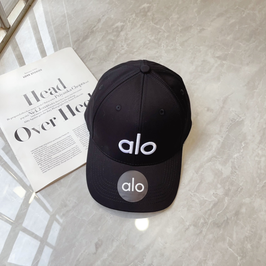“Stylish and Protective Baseball Caps for Men and Women: Your Best Mate” - 图片 4