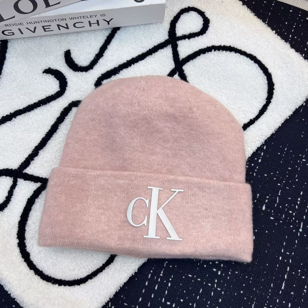 NO:216471,Running volume Calvin Klein autumn and winter new cold hat knit hat is super soft and elastic, very warm, and has a wonderful shape!  Hat fisherman hat baseball hat knit hat, hat, louis vuitton, espadrilles,hats19860909跑量 Calvin Klein秋冬新款冷帽针织帽 超级软弹力超级大,非常保暖,凹造型绝了！帽子渔夫帽棒球帽针织帽,帽子,louis vuitton,espadrilles,hats,hat