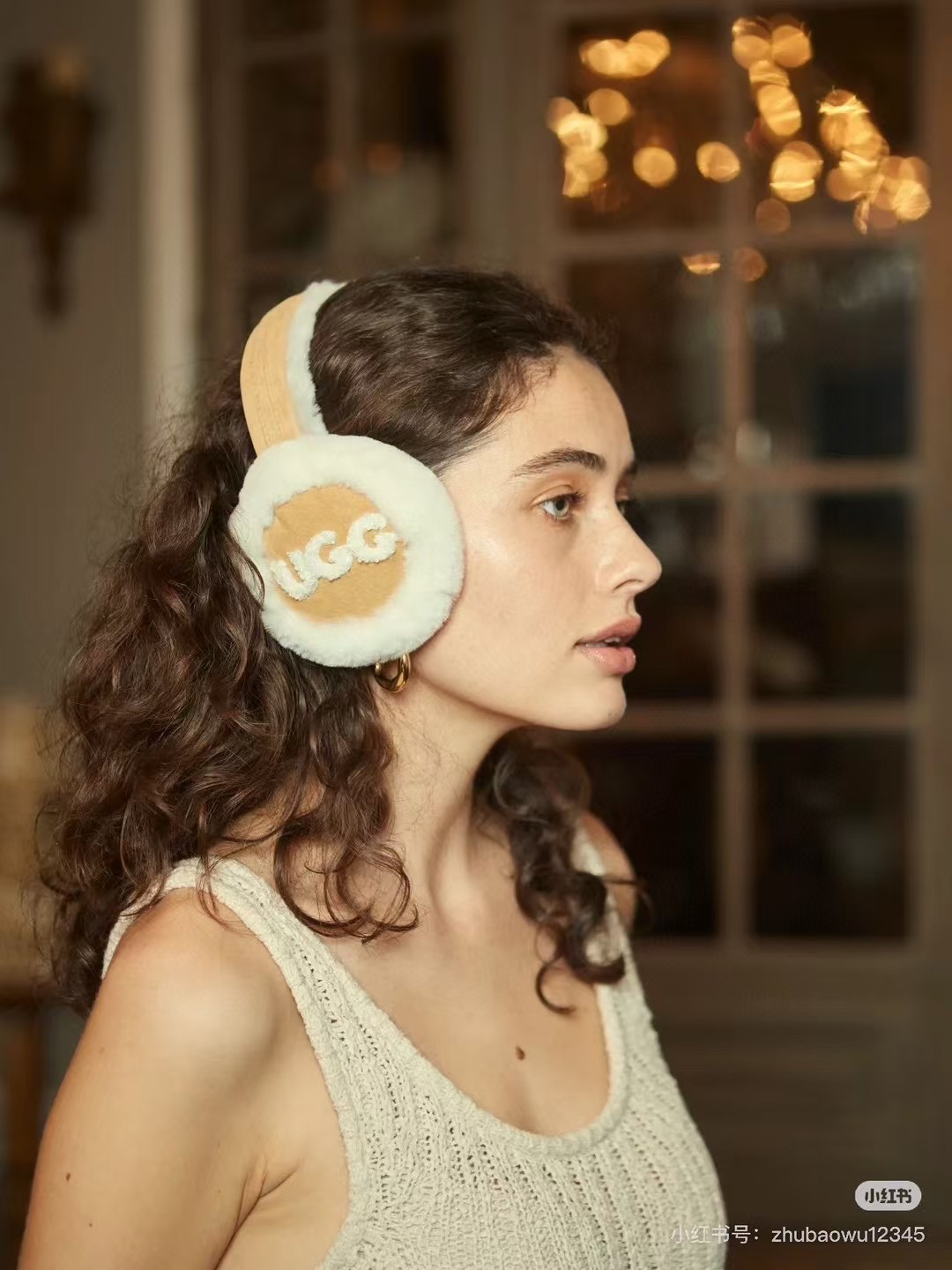 250 RUNS. UGG KAVAI EAR MASK IT’S AN UNSTOPPABLE PIECE! WE CAN GO WITH GLOVES - 图片 4