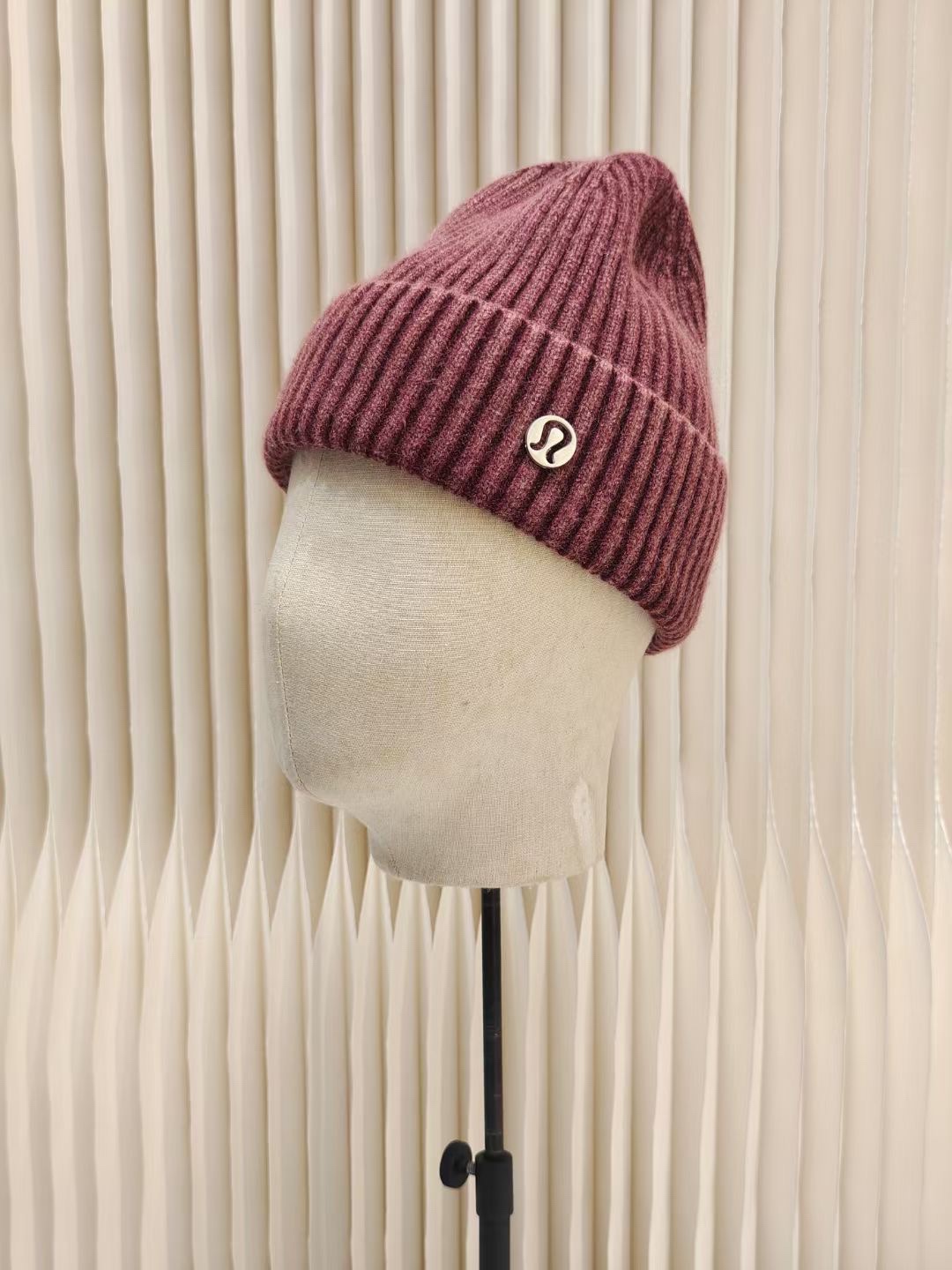 Winter Hat Selection for Chickens: High-Quality, Soft, Warm Options