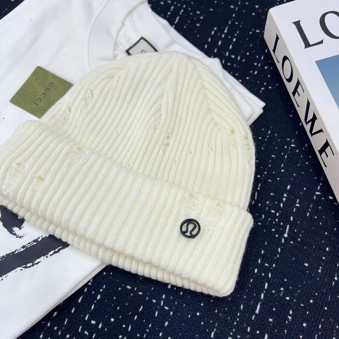 LuLulemon’s Cozy Knit Hat: Super Soft and Perfect for Cold Weather - 图片 8