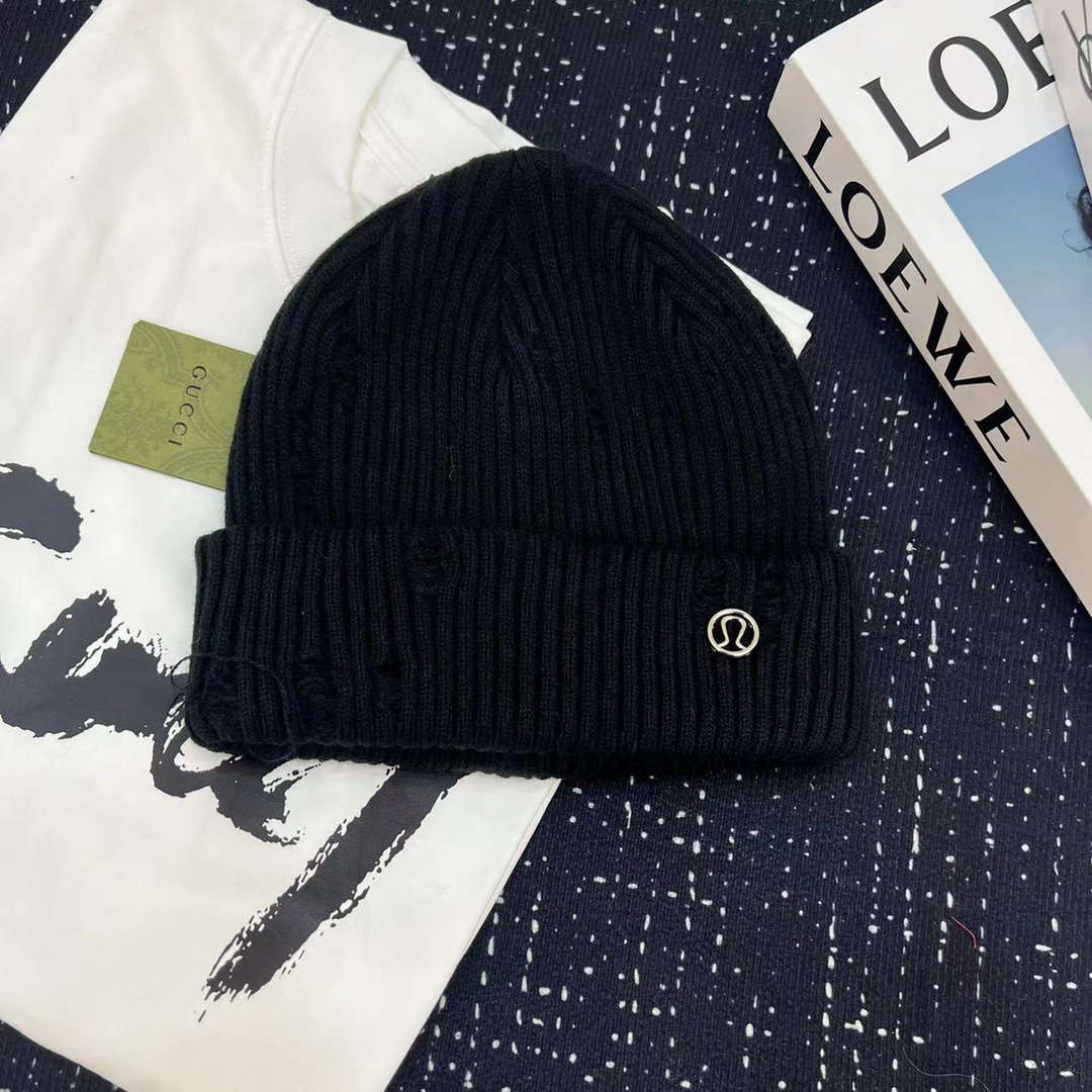 LuLulemon’s Cozy Knit Hat: Super Soft and Perfect for Cold Weather - 图片 3