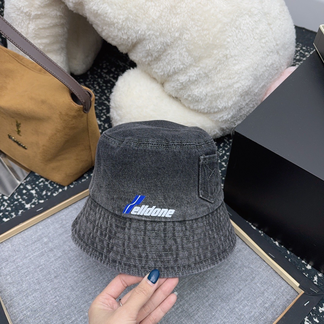 NO:218318,Running volume Well done Denim new fisherman hat High quality fixed dyeing gradient color!  Hat fisherman hat baseball hat knit hat, hat, espadrilles,hats19860909跑量 Well done 牛仔新款渔夫帽 高品质 定染渐变色！帽子渔夫帽棒球帽针织帽,帽子,espadrilles,hats,hat
