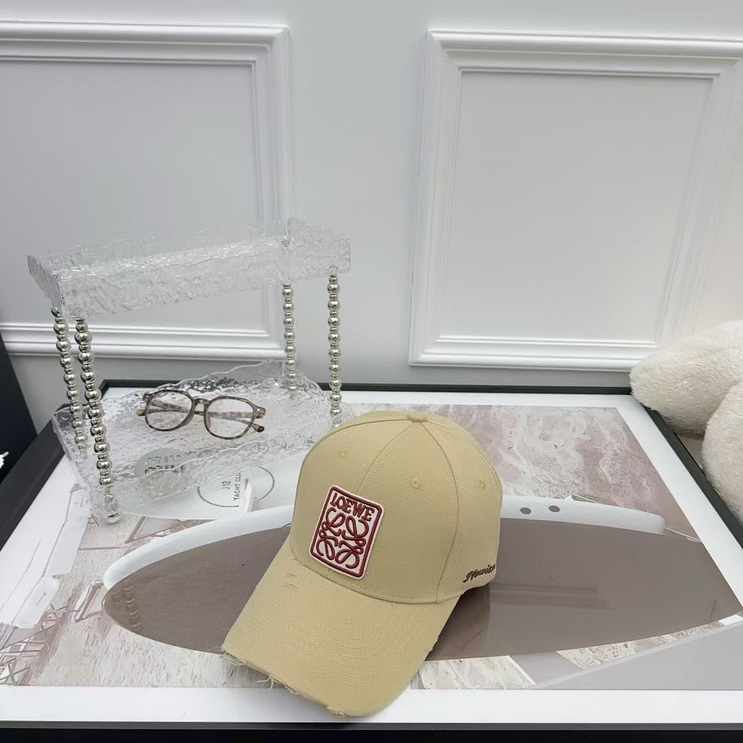 NO:218359,Running volume 2025 spring and summer baseball cap Luo Yiwei Classic hard top return hat Fisherman hat Baseball cap Knit hat, hat, loewe, espadrilles, hats19860909跑量 2025春夏棒球帽 罗意威 经典硬顶回归帽子渔夫帽棒球帽针织帽,帽子,loewe,espadrilles,hats,hat