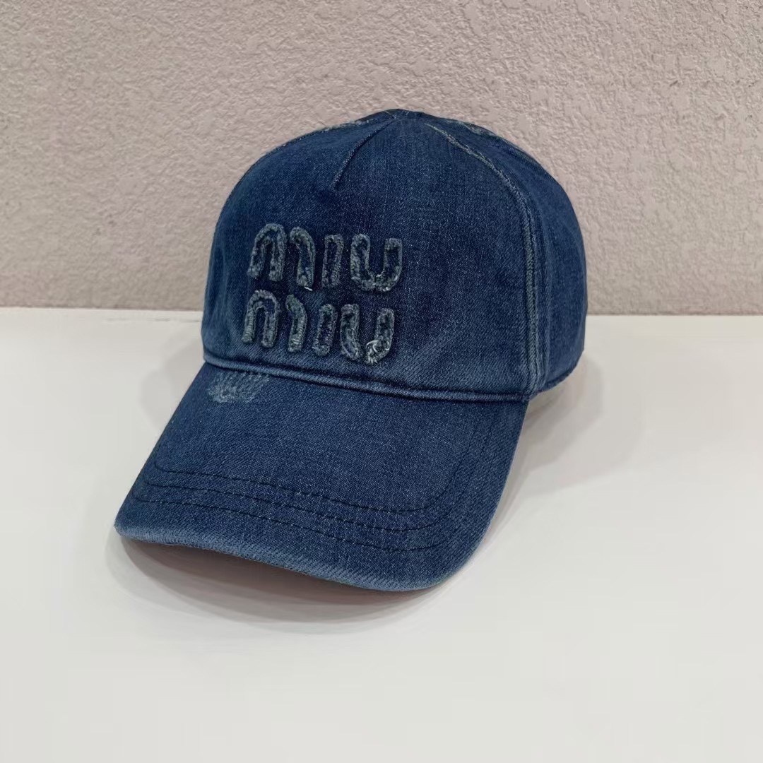 NO:220066,Running volume high-end!  MIU ~ Limited series!  Customized denim, hat shape is very good, classic popular hats that can be worn for many years, fisherman hat baseball hat knit hat, hat, miumiu, espadrilles, hats19860909跑量 高版！ MIU～限定系列！ 定制牛仔,帽型很正 可以戴好多年的经典爆款帽子渔夫帽棒球帽针织帽,帽子,miumiu,espadrilles,hats,hat