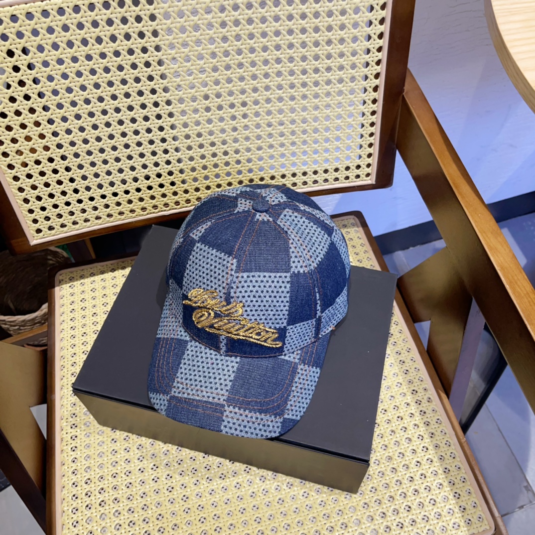 NO:220065,Running volume Donkey new chess board baseball hat, chess board grid is fashionable and handsome, excellent quality, basic head circumference 56 adjustable. Hat fisherman hat baseball hat knit hat, hat, louis vuitton, louis vuitton, espadrilles, hats19860909跑量 驴家新款棋盘格棒球帽,棋盘格时尚帅气质量超赞,基础头围56可调节.帽子渔夫帽棒球帽针织帽,帽子,louis vuitton,louis vuitton,espadrilles,hats,hat