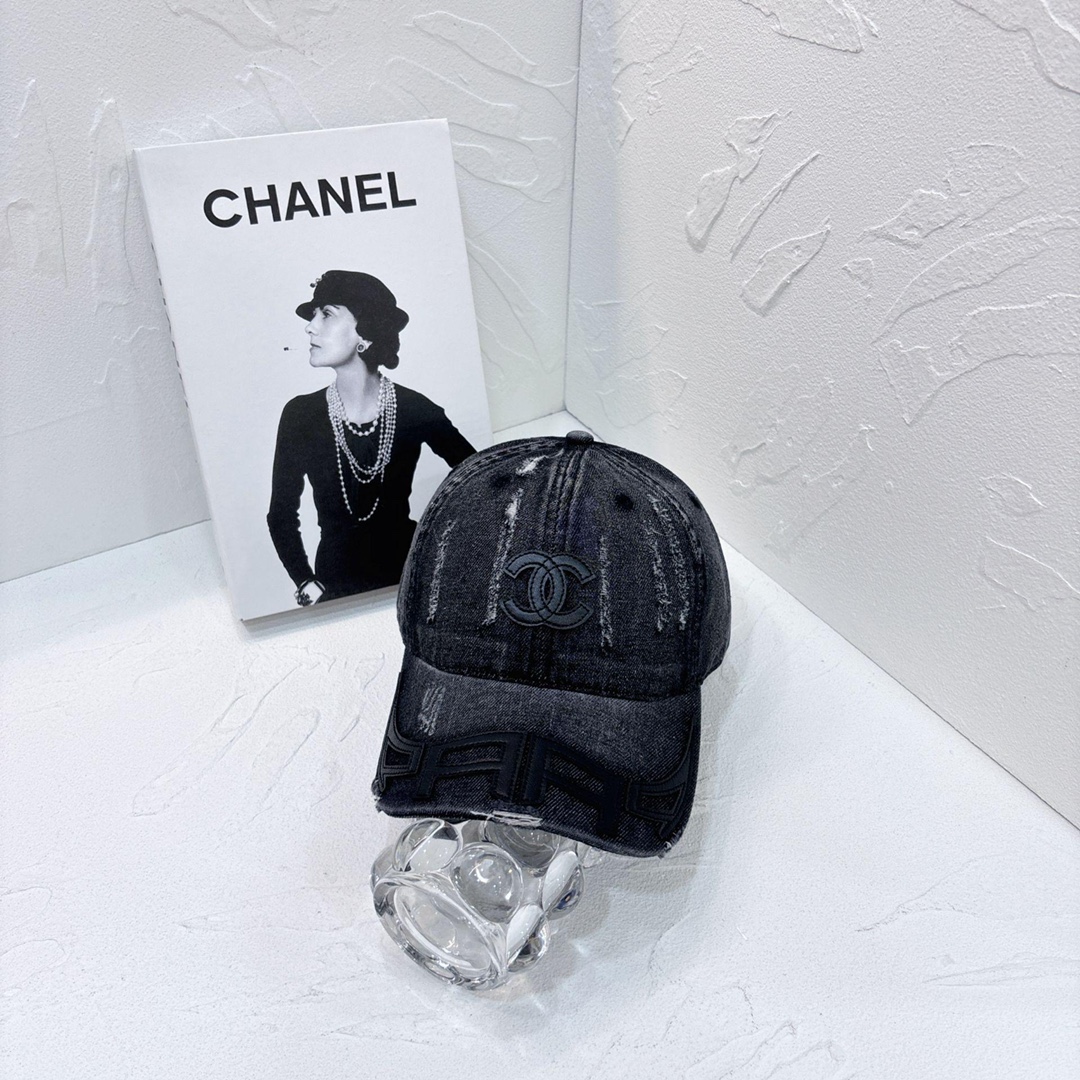 NO:220544,Running volume Xiaoxiang~~New baseball cap is a very special style, full of fashion sense!  Hat fisherman hat baseball hat knit hat, hat, espadrilles,hats19860909跑量 小香～～新款棒球帽 很特别的款式 时尚感拉满！帽子渔夫帽棒球帽针织帽,帽子,espadrilles,hats,hat