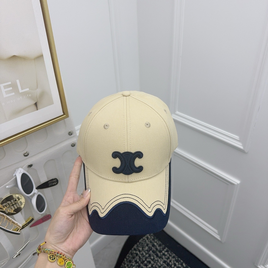 NO:220548,Running volume Celin~ Spring and summer new baseball cap exclusive version of Arc de Triomphe, line design with brim, very perfect!  The real thing is very high-end!  Must-in-one hat Fisherman hat Baseball hat Knit hat, hat, celine, espadrilles, hats19860909跑量 Celin～春夏新款棒球帽 凯旋门独家版本,线条设计贴帽檐,非常完美！ 实物很高级！必入帽子渔夫帽棒球帽针织帽,帽子,celine,espadrilles,hats,hat