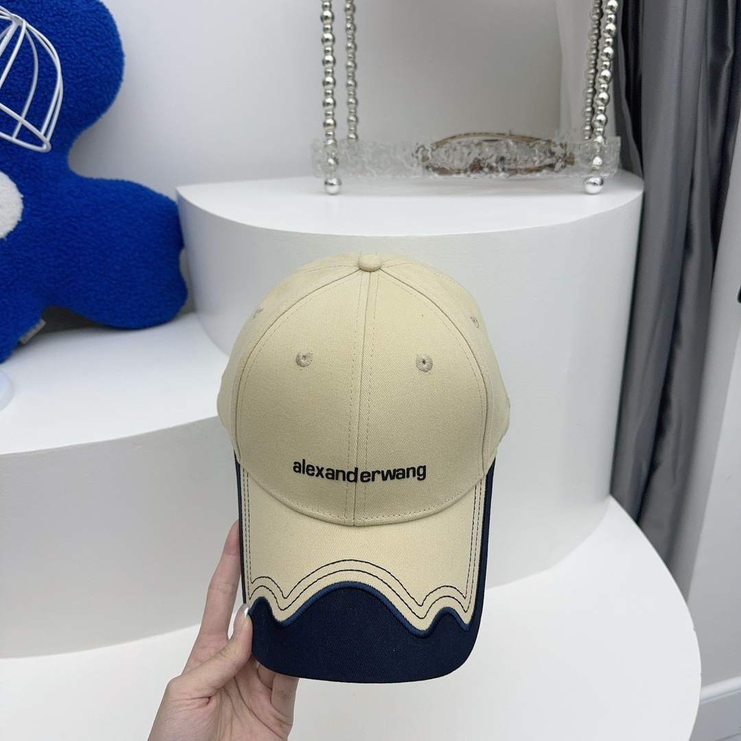 NO:220552,Running volume Wang~ Spring and summer new baseball cap exclusive version, line design with hat brim, very perfect!  The real thing is very high-end!  Must-in-one hat Fisherman hat Baseball hat Knit hat, hat, espadrilles, hats19860909跑量 Wang～春夏新款棒球帽 独家版本,线条设计贴帽檐,非常完美！ 实物很高级！必入帽子渔夫帽棒球帽针织帽,帽子,espadrilles,hats,hat