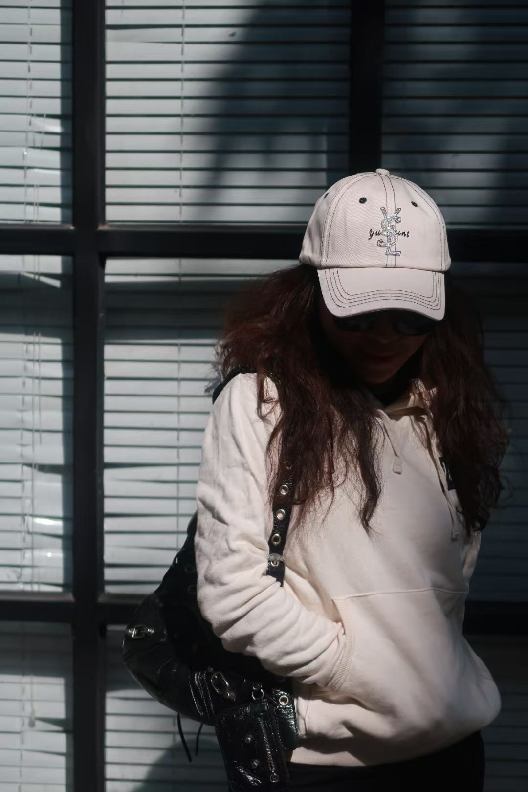 NO:220724,Running volume YSL full diamond LOGO, flashing eyes [Wow][Wow][Wow] Hat fisherman hat baseball hat knit hat, hat, saint laurent, espadrilles, hats19860909跑量 YSL全钻LOGO,闪瞎眼喲[哇][哇][哇]帽子渔夫帽棒球帽针织帽,帽子,saint laurent,espadrilles,hats,hat