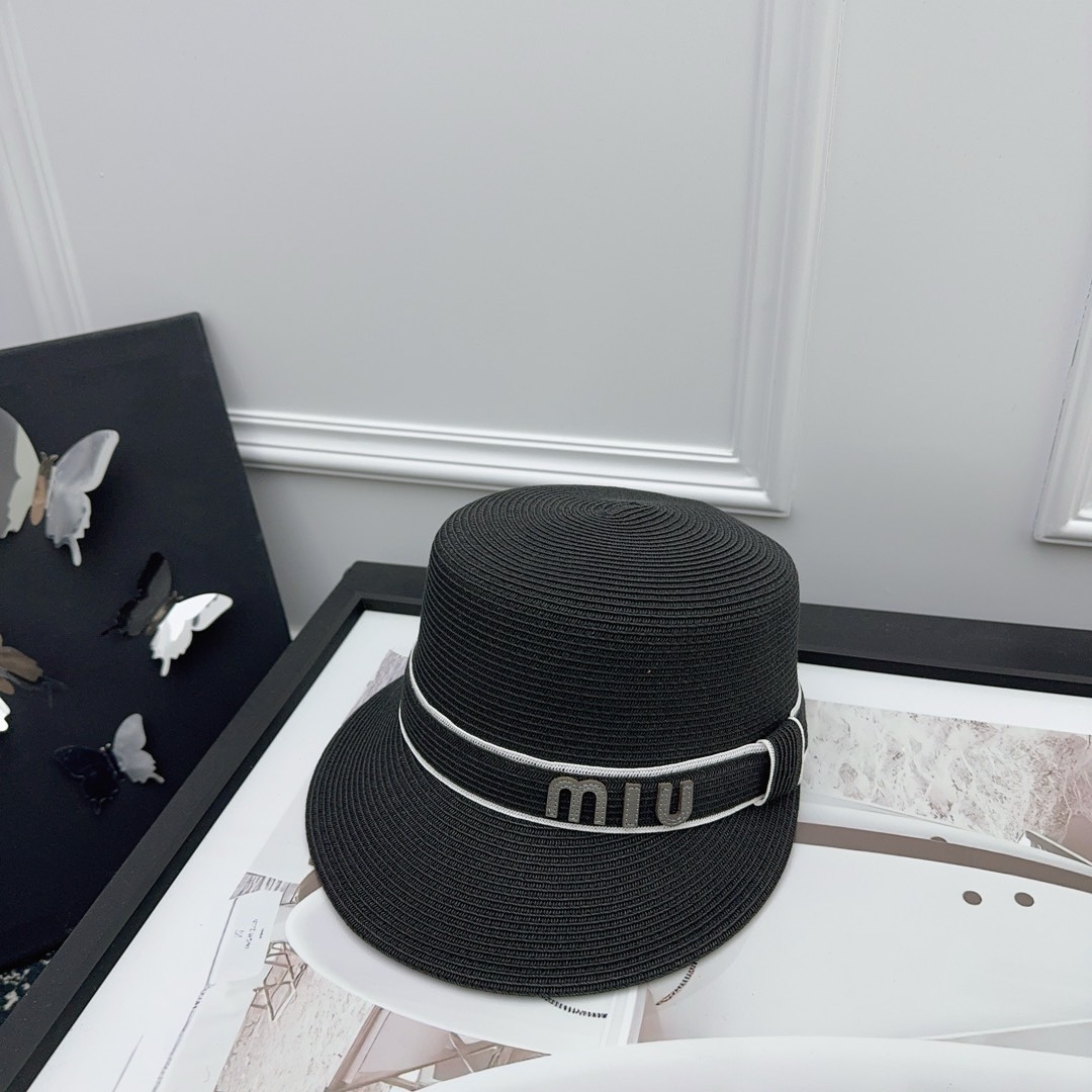 NO:221031,Running volume MiuMiu's new equestrian hat is very cool and high-end!  Hat fisherman hat baseball hat knit hat, hat, miumiu, espadrilles, hats19860909跑量 MiuMiu新款马术帽 很飒很高级！帽子渔夫帽棒球帽针织帽,帽子,miumiu,espadrilles,hats,hat