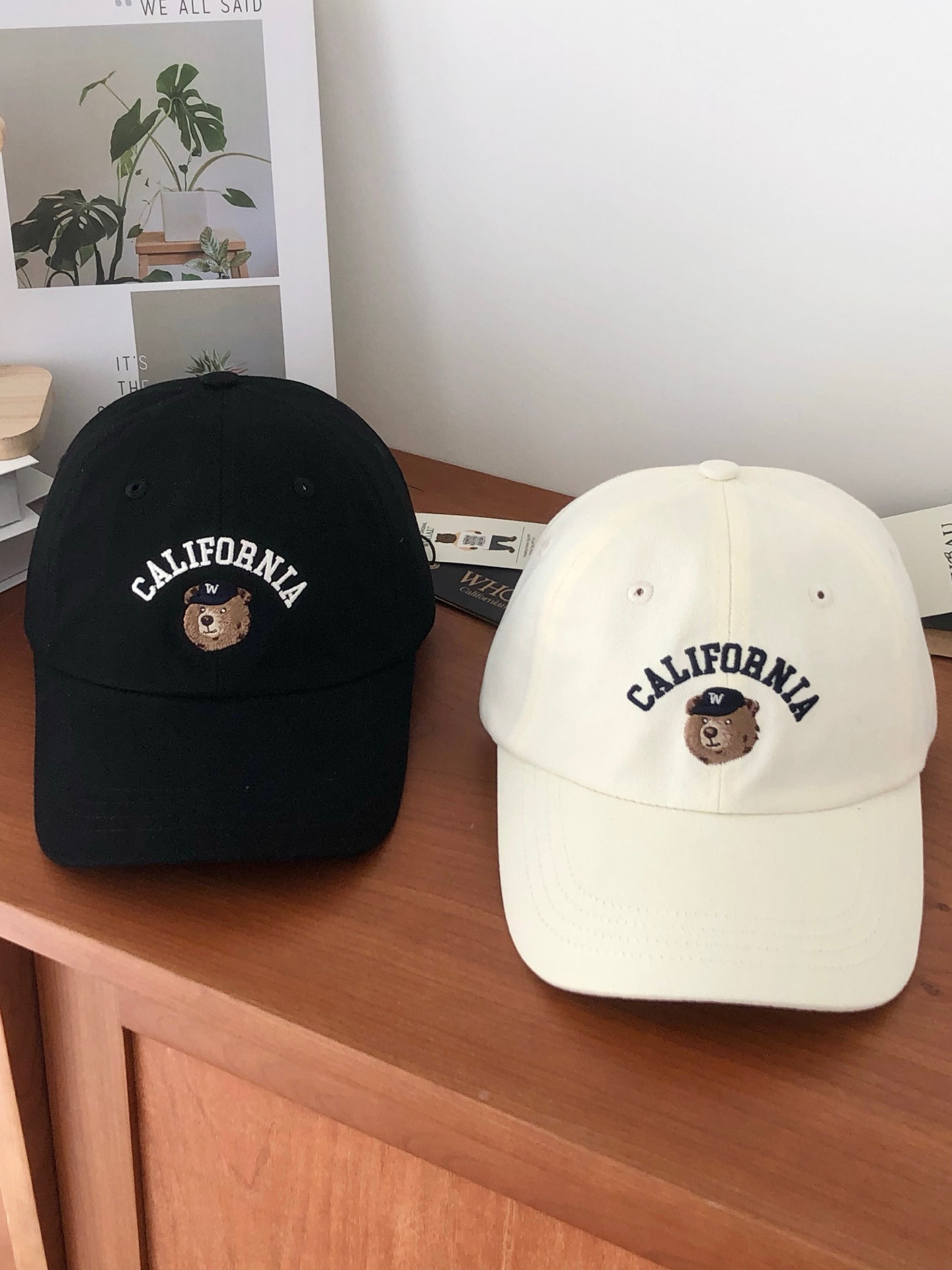 NO:221010,Running volume, new trendy baseball caps, unique design, is an indispensable item for trendy outfits!  Hat fisherman hat baseball hat knit hat, hat, espadrilles,hats19860909跑量 潮牌新款棒球帽 独特设计,是潮流穿搭必不可少的单品！帽子渔夫帽棒球帽针织帽,帽子,espadrilles,hats,hat