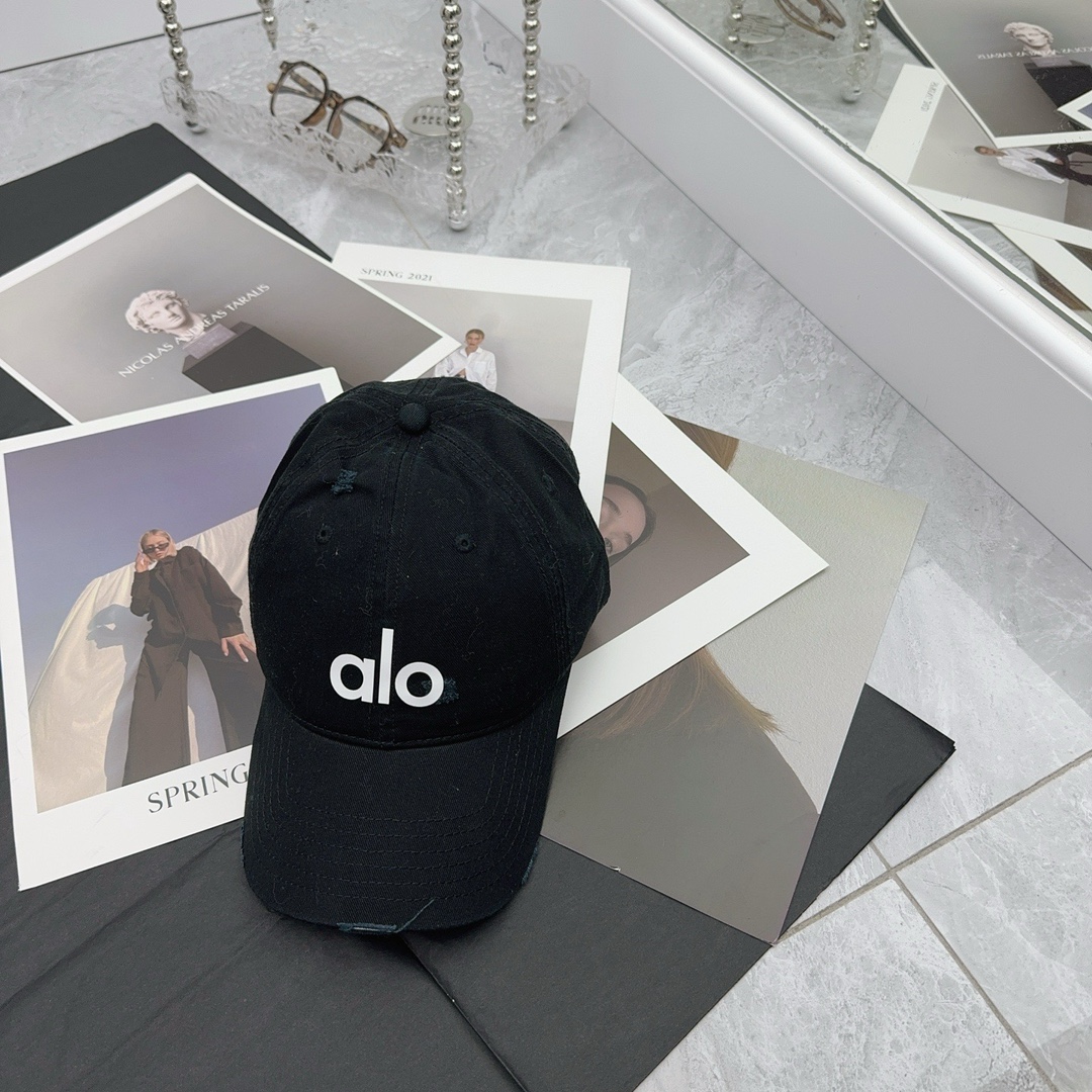 84 runs. alo’s new black hole baseball cap. spring and summer colours, full of energy