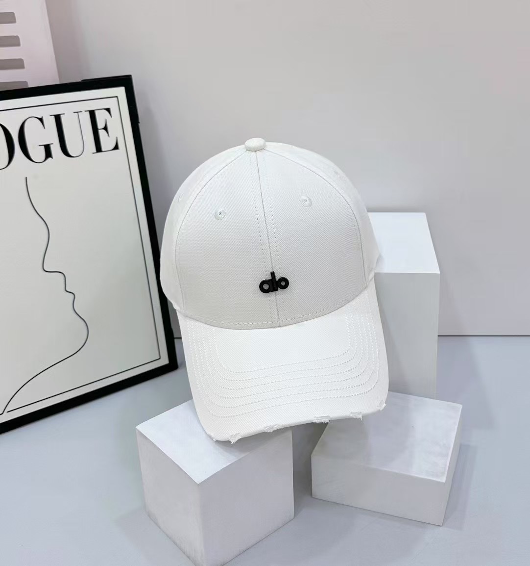 84 runs. alo new baseball cap. it’s a unique design. it’s an essential monolith - 图片 1