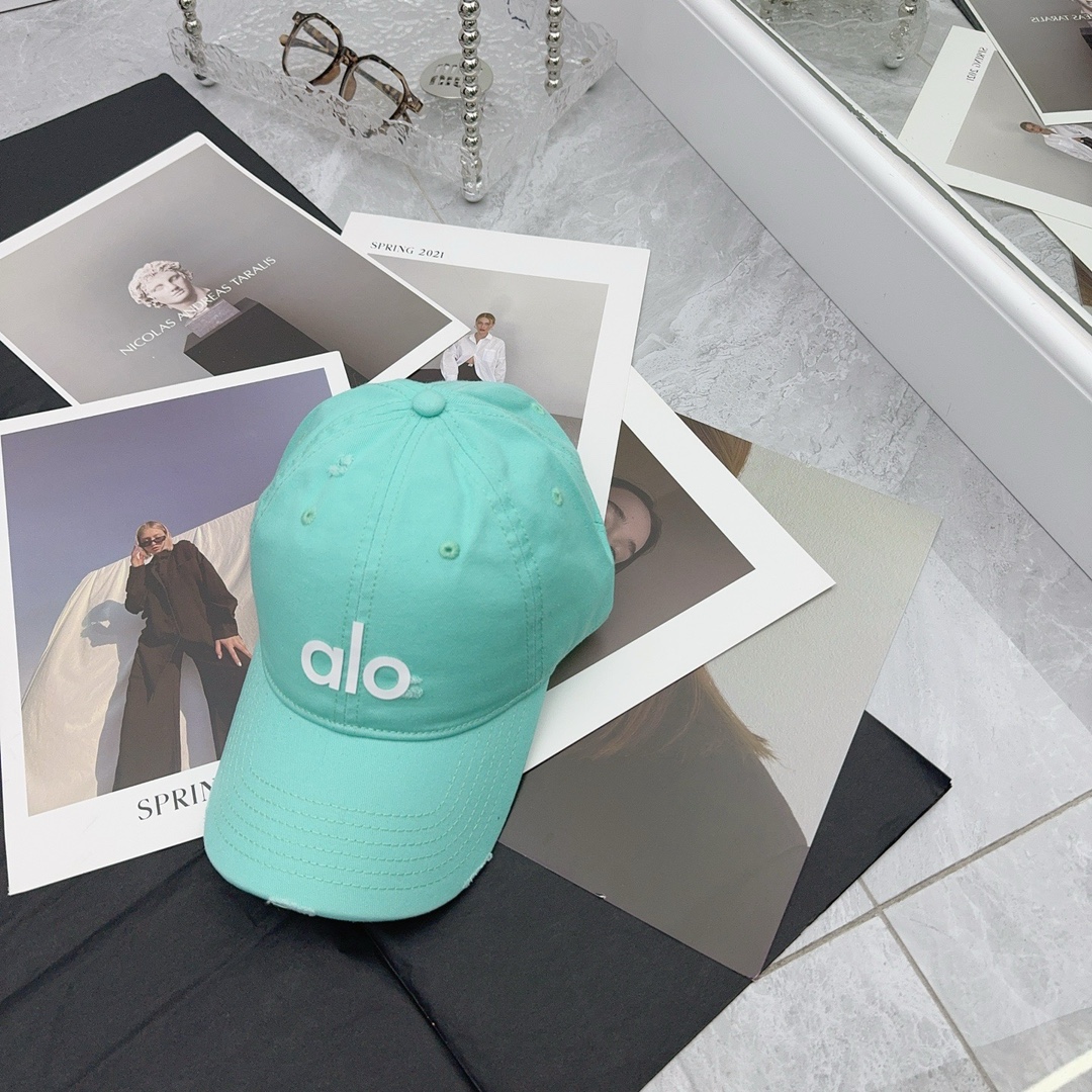 “84 Runs: Energizing Spring/Summer Baseball Caps for Men and Women” - 图片 3