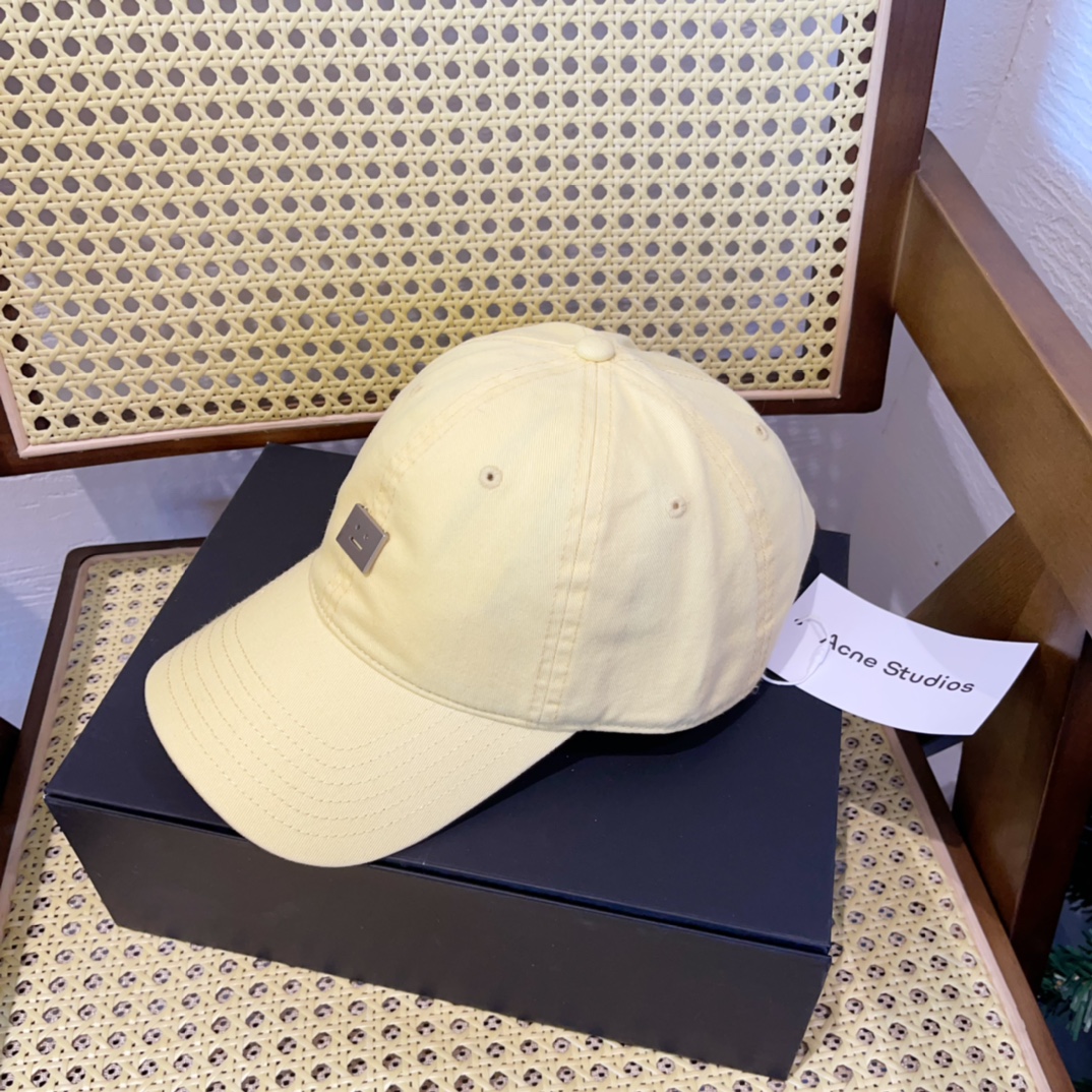 Fashion Trends: 105 Runs, Acne Smile-Cap, Popular Spring/Summer Colors - 图片 5