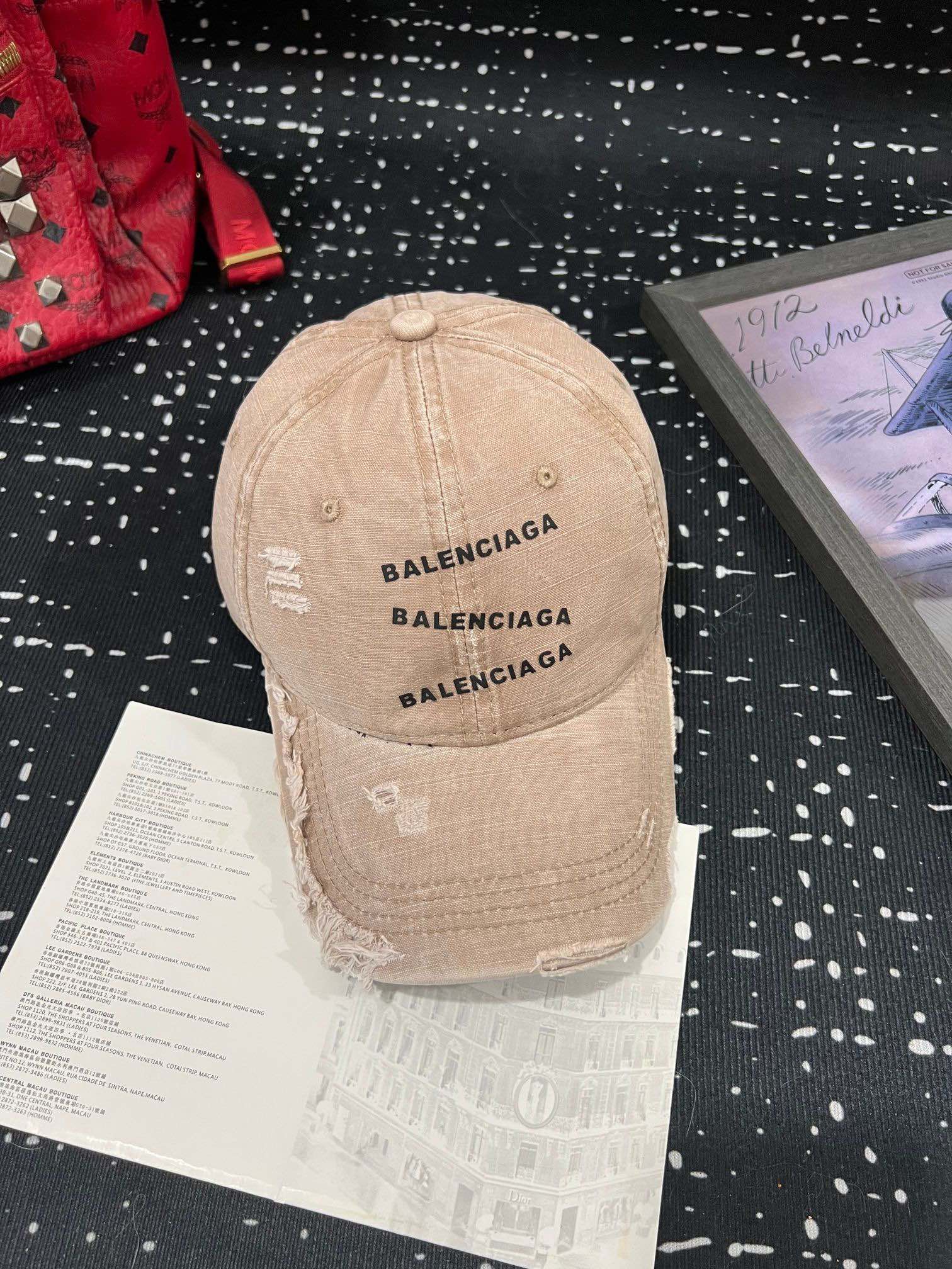 Stylish Paris Baseball Cap with Unique Design for Casual and Sports Wear - 图片 7