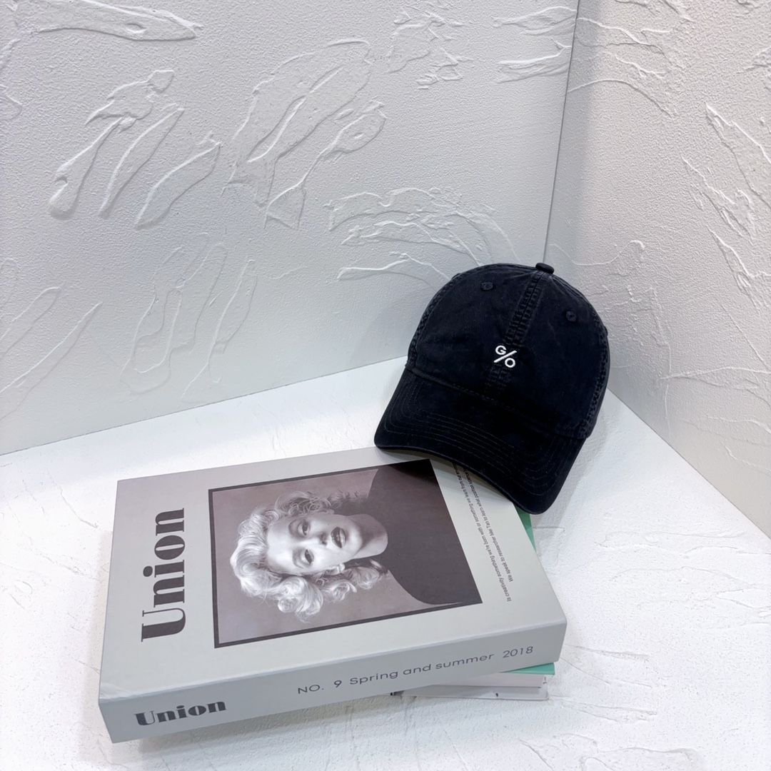 84 runs. The new baseball cap. It’s a unique design. It’s an essential monolith - 图片 2