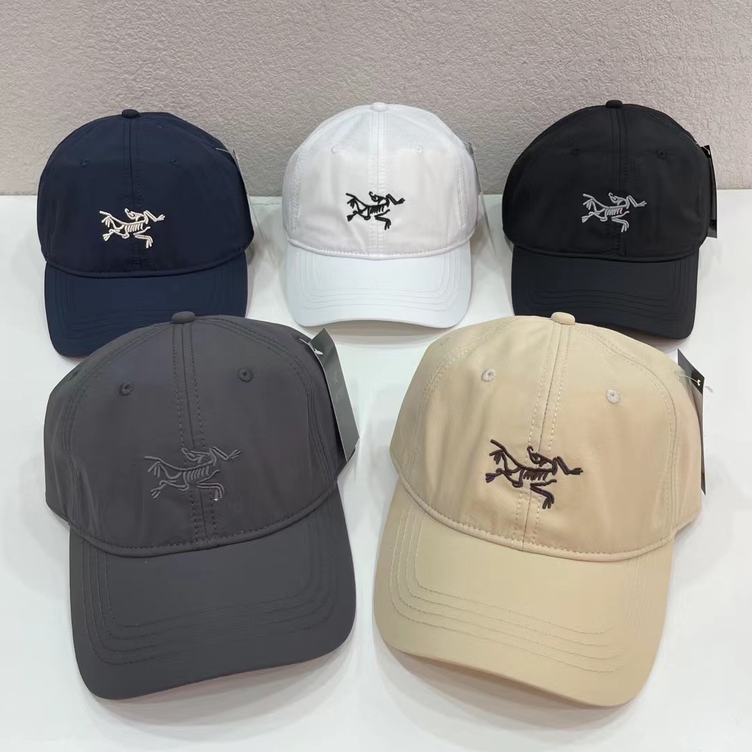 Unprecedented 95-Run Performance Showcases Thin, Light Summer Apparel. - 图片 9