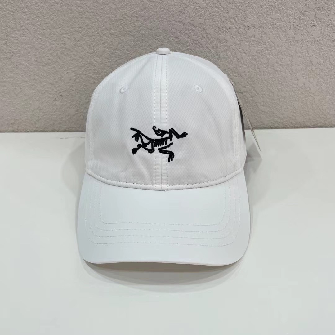 Unprecedented 95-Run Performance Showcases Thin, Light Summer Apparel. - 图片 2