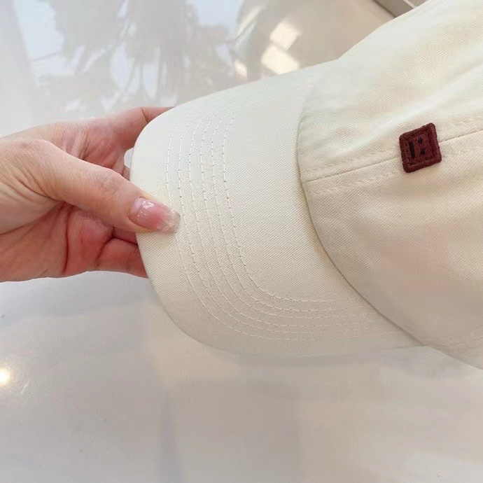 84 runs. Acne’s new smile-faced baseball cap. It’s a custom version. It’s very sophisticated - 图片 8