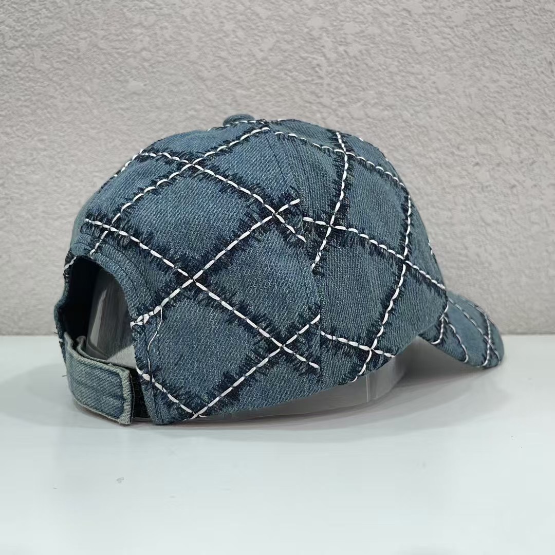 95 runs. Ch@nel Cowboy baseball cap The line– the fine line. It’s a twirl - 图片 3