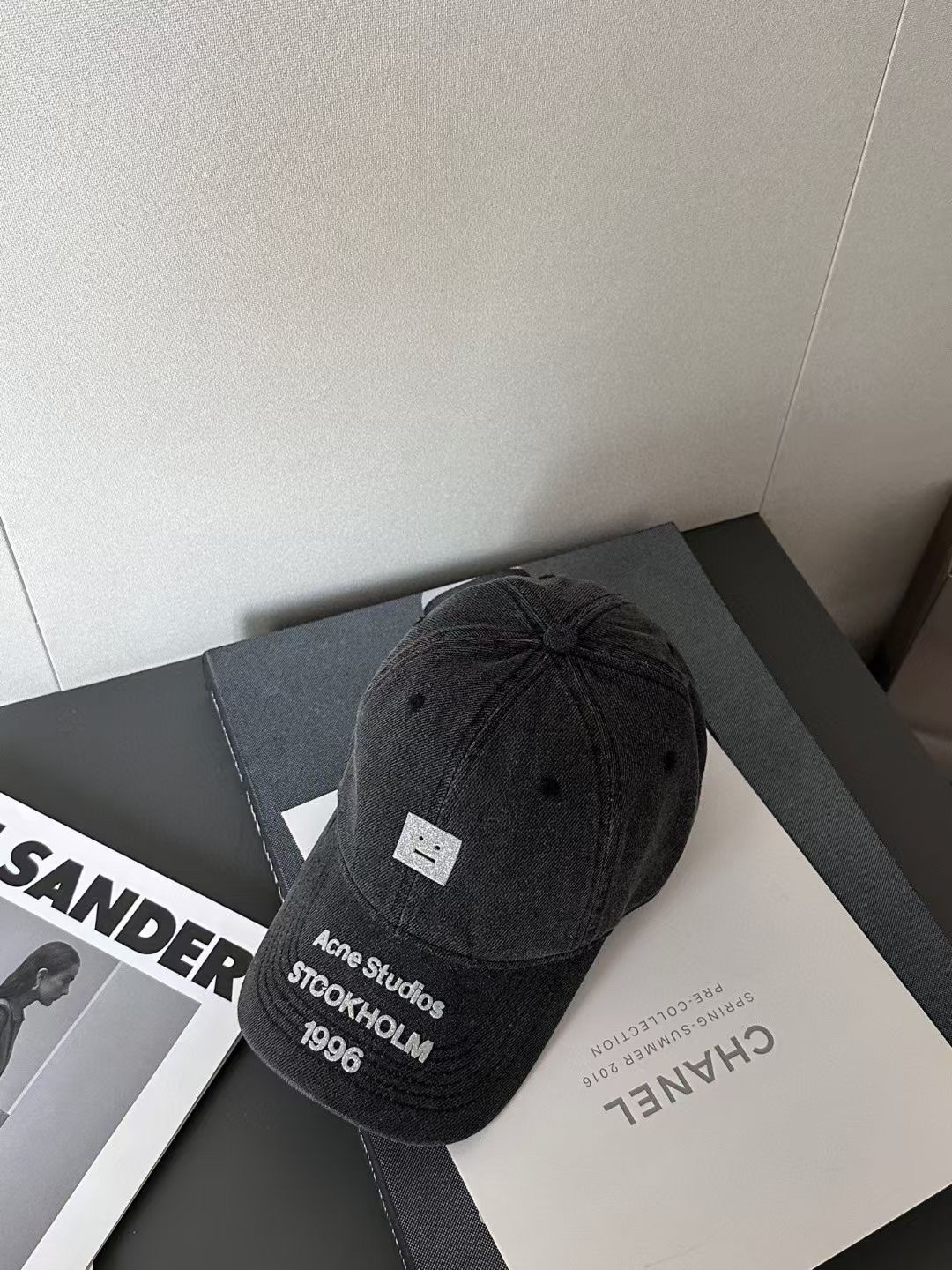 95 runs. Acne’s new smile-faced baseball cap. It’s a customized version - 图片 2