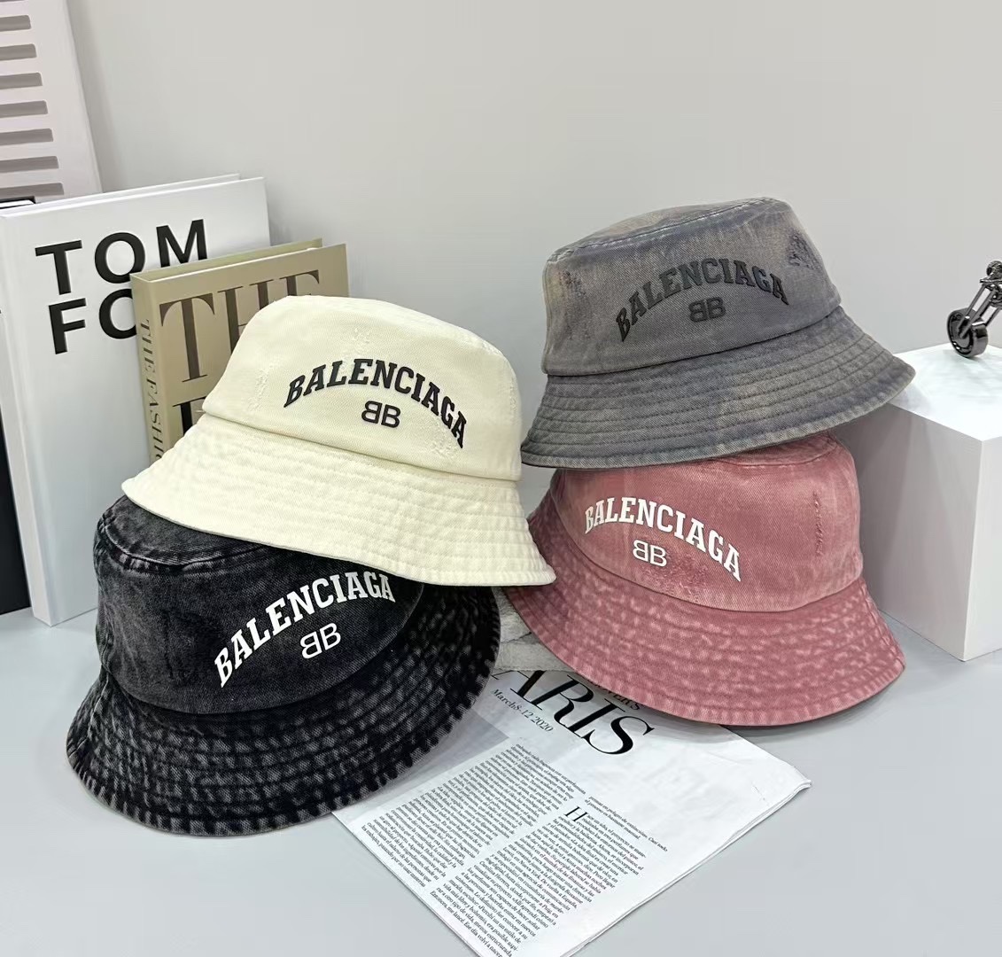“Paris Fisherman Hats: Small, Colorful, Deep, Beach Fashion Statement with 95 Runs” - 图片 5