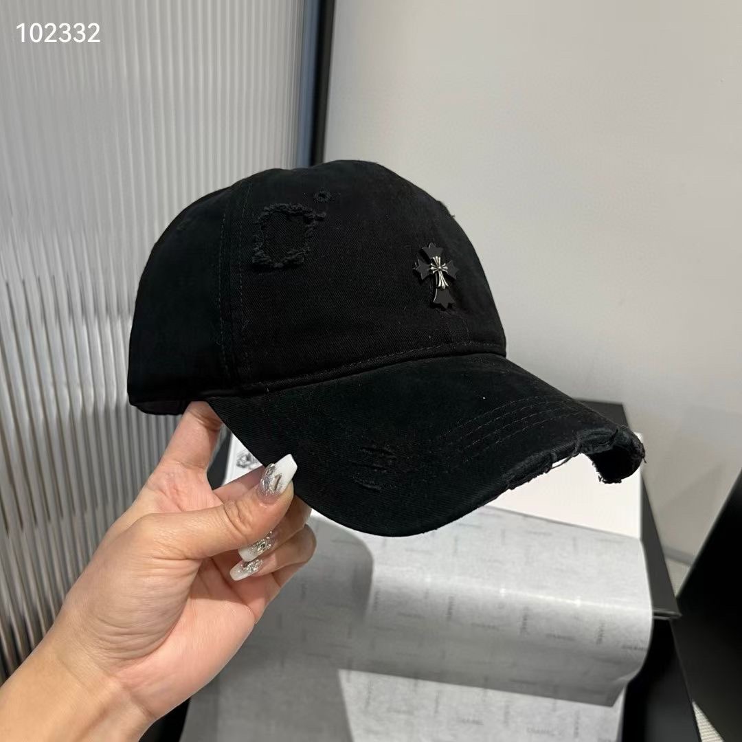 NO:223688,Running volume Croxin's new spring 25 baseball cap This hat is so beautiful!  The ripped design adds a bit of casualness and unruly, and it can be easily controlled by both casual and sportswear. Hats, straw hats, fisherman hats, baseball hats, knit hats, hats, chrome hearts, espadrilles, hats19860909跑量 克罗心25春季新款棒球帽 这款帽子也太好看了！破洞设计增添了几分随性与不羁,无论搭配休闲装还是运动装都能让你轻松驾驭.帽子草帽渔夫帽棒球帽针织帽,帽子,chrome hearts,espadrilles,hats,hat