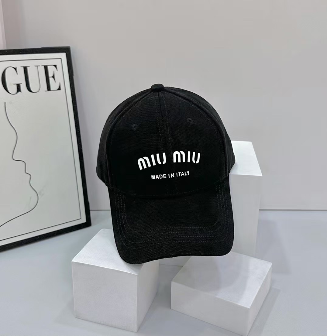 NO:224233,Running volume MiuMiu~New four-season baseball cap High quality custom logo Material: cotton Head circumference: 56-58 All-can be hat Straw hat Fisherman's hat Baseball cap Knit hat, hat, miumiu, espadrilles, hats19860909跑量 MiuMiu～新款四季棒球帽 高品质定制logo 材质:棉 头围:56-58均可帽子草帽渔夫帽棒球帽针织帽,帽子,miumiu,espadrilles,hats,hat