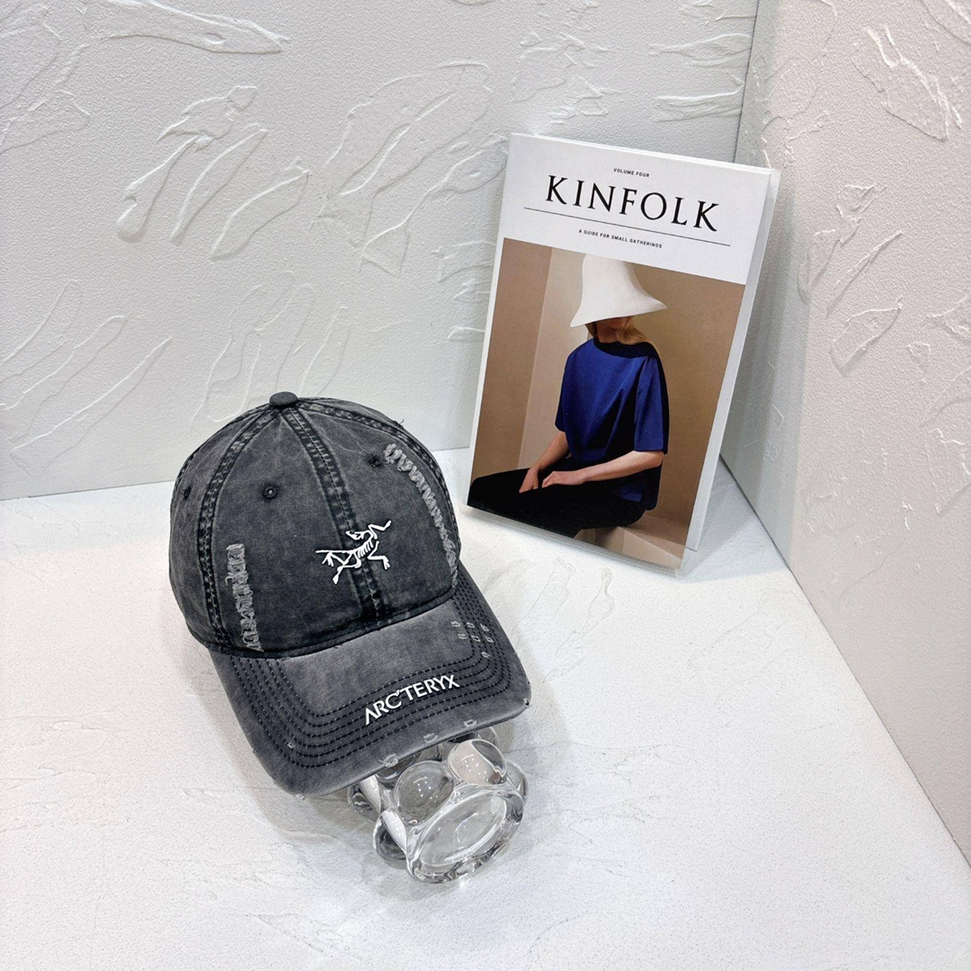 NO:224159,Running volume Archaeopteryx ~ New style Simple and high-end baseball cap New craft washing, retro colors, customized version!  Hat Straw Hat Fisherman Hat Baseball Hat Knitted Hats, Hats Arc'teryx, espadrilles, hats19860909跑量 始祖鸟～新款 简约高级感棒球帽 新工艺洗水,复古色系,定制版！帽子草帽渔夫帽棒球帽针织帽,帽子arc'teryx,espadrilles,hats,hat