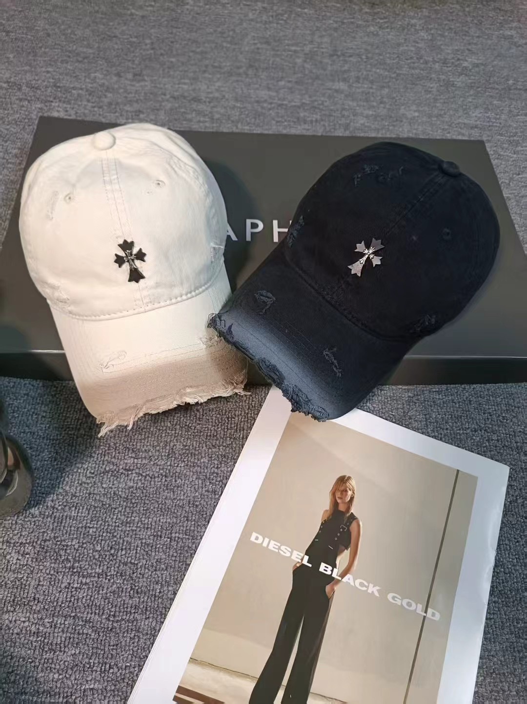 NO:224742,Running volume Crosin high-quality washing retro color baseball caps very personalized baseball caps, men and women hats, straw hats, fisherman hats, baseball caps, knit hats, hats, chrome hearts, espadrilles, hats19860909跑量 克罗心高品质水洗 复古色系棒球帽 很有个性的棒球帽,男女款帽子草帽渔夫帽棒球帽针织帽,帽子,chrome hearts,espadrilles,hats,hat