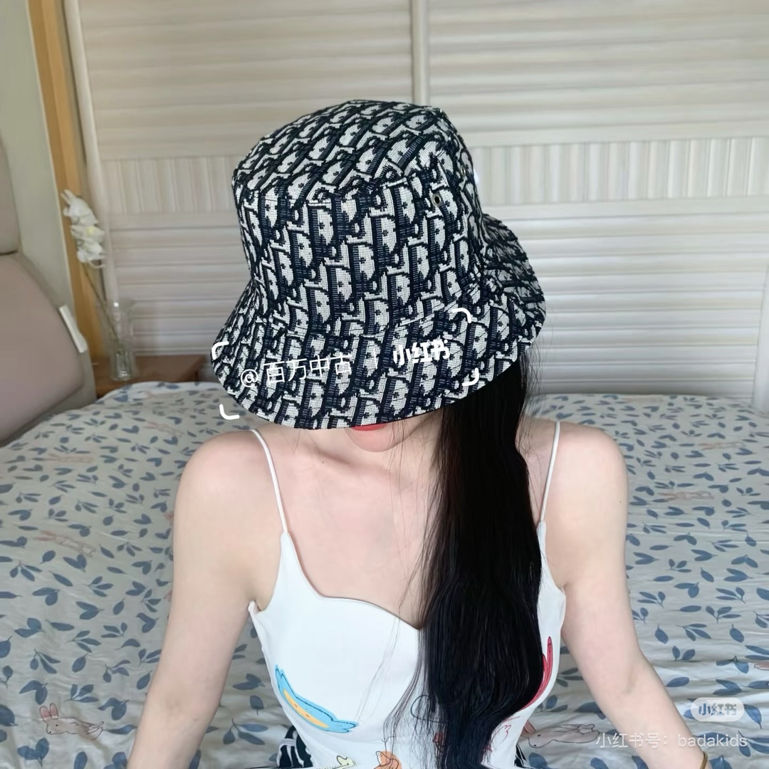 NO:224810,Running volume Dior new jacquard fisherman hat classic presbyterian letters, everlasting fashion ins blogger styling small items hat straw hat fisherman hat baseball hat knit hat, hat, dior, espadrilles, hats19860909跑量 迪奥新款提花渔夫帽 经典老花字母,永不垂朽的时尚 ins博主凹造型小单品帽子草帽渔夫帽棒球帽针织帽,帽子,dior,espadrilles,hats,hat