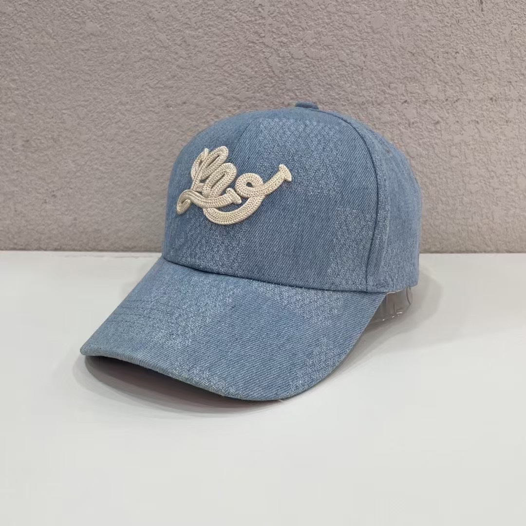 NO:226372,Running volume Donkey's new chessboard lattice baseball hat, plaid fashionable and handsome quality, with 56 adjustable base head circumference. Hat straw hat fisherman's hat baseball hat, hat, louis vuitton, louis vuitton, espadrilles, hats19860909跑量 驴家新款棋盘格棒球帽,格子时尚帅气质量超赞,基础头围56可调节.帽子草帽渔夫帽棒球帽,帽子,louis vuitton,louis vuitton,espadrilles,hats,hat