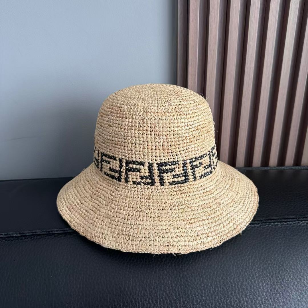 NO:226462,Running quantity, high-quality style, no return or exchange, F home new woven straw hat, the taste of Rafia is really good~ This woven straw hat is soft and can be folded and will not deform!  The inner elastic band can be adjusted at will. The top hat is excellent~ plenty of goods!  Smash the order quickly!  Hat Straw Hat Fisherman Hat Baseball Hats, Hats, Fendi, espadrilles, hats19860909跑量 高定款,不退换, F家新款编织草帽 拉菲草自带的味道真的很好闻~ 这个编织的草帽软软的 可以折起来 不会变形！ 内又松紧带 可随意调节 上头帽型超赞~ 大货充足！赶紧砸单哟！帽子草帽渔夫帽棒球帽,帽子,fendi,espadrilles,hats,hat
