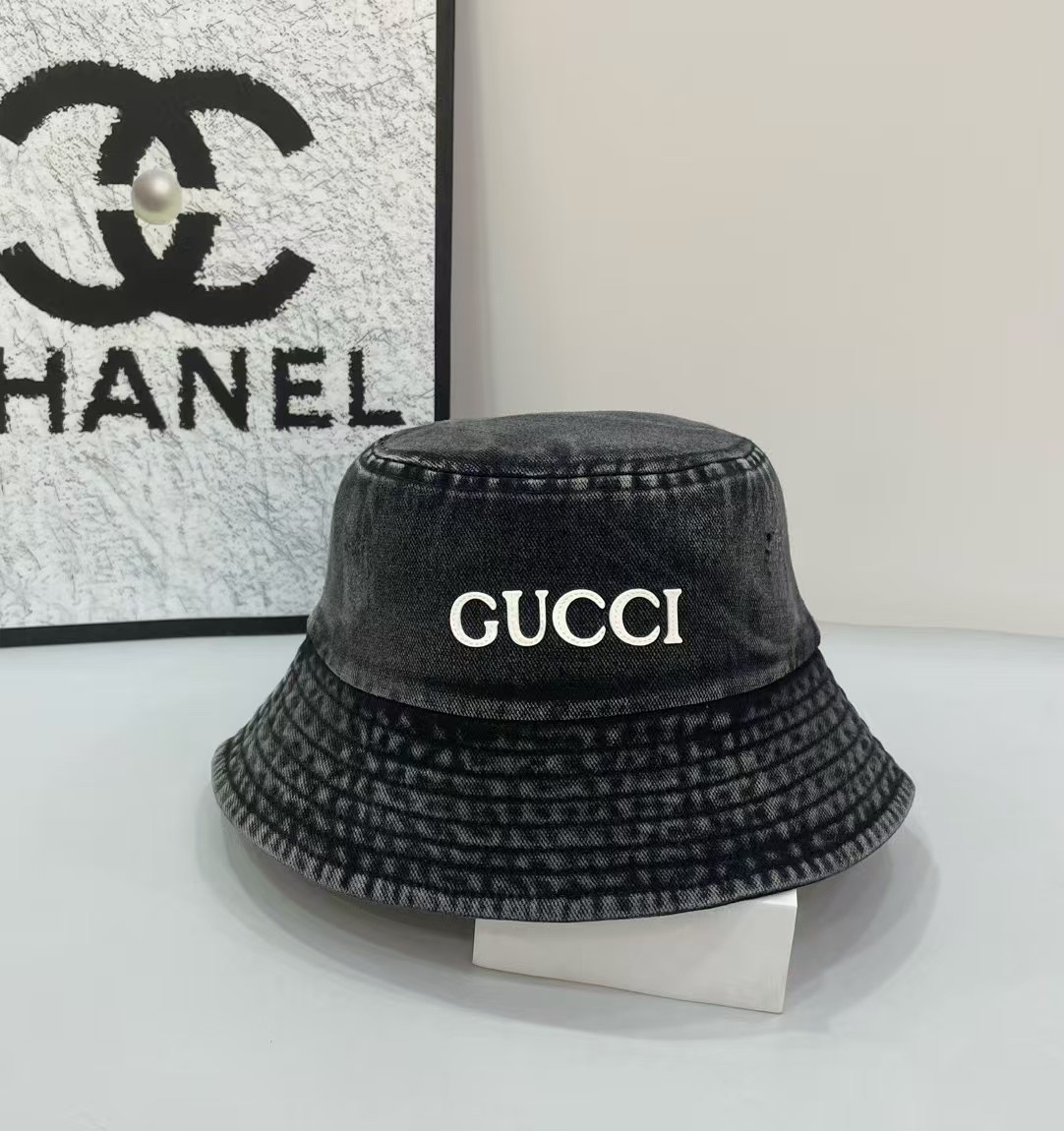 NO:227126,Running volume G home ~ Fisherman's hat At first glance, you can attract fresh and sweet color scheme. The depth in the hat is very enough, so it makes you look small. A hat hat, straw hat, fisherman's hat, baseball hat, hat, gucci, espadrilles, hats19860909跑量 G家～渔夫帽 一眼就被吸引住清新有甜味的配色 帽里深度很够 所以好显脸小 阳光海滩少不了的一款帽子帽子草帽渔夫帽棒球帽,帽子,gucci,espadrilles,hats,hat