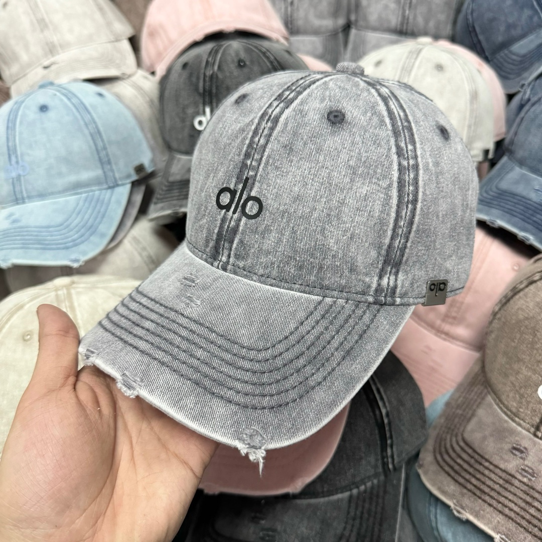 NO:227084,Running volume alo~New style Simple and high-end baseball cap New craft washing, retro colors, customized version!  Hat Straw Hat Fisherman Hat Baseball Hat, Hats, espadrilles, hats19860909跑量 alo～新款 简约高级感棒球帽 新工艺洗水,复古色系,定制版！帽子草帽渔夫帽棒球帽,帽子,espadrilles,hats,hat