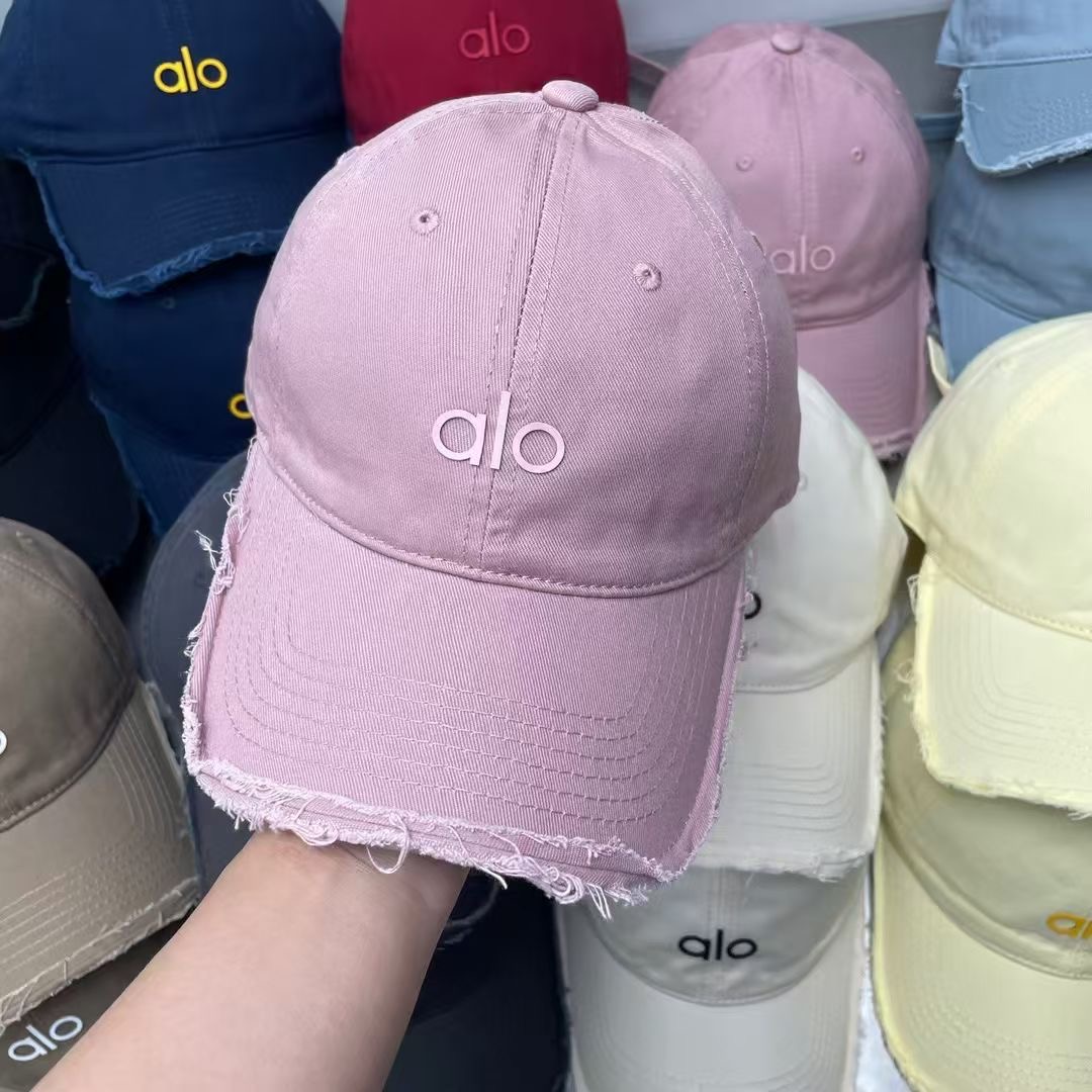 NO:228449,Running alo~New style of loose beard baseball cap This baseball cap is really versatile and out of date, and the cost-effectiveness is also very beautiful, so beautiful that it counterattack~ Hat Straw Hat Fisherman's hat Baseball cap, hat, espadrilles, hats19860909跑量 alo～新款散须棒球帽 这款棒球帽真的百搭不过时,性价比也很高,美到逆袭～帽子草帽渔夫帽棒球帽,帽子,espadrilles,hats,hat