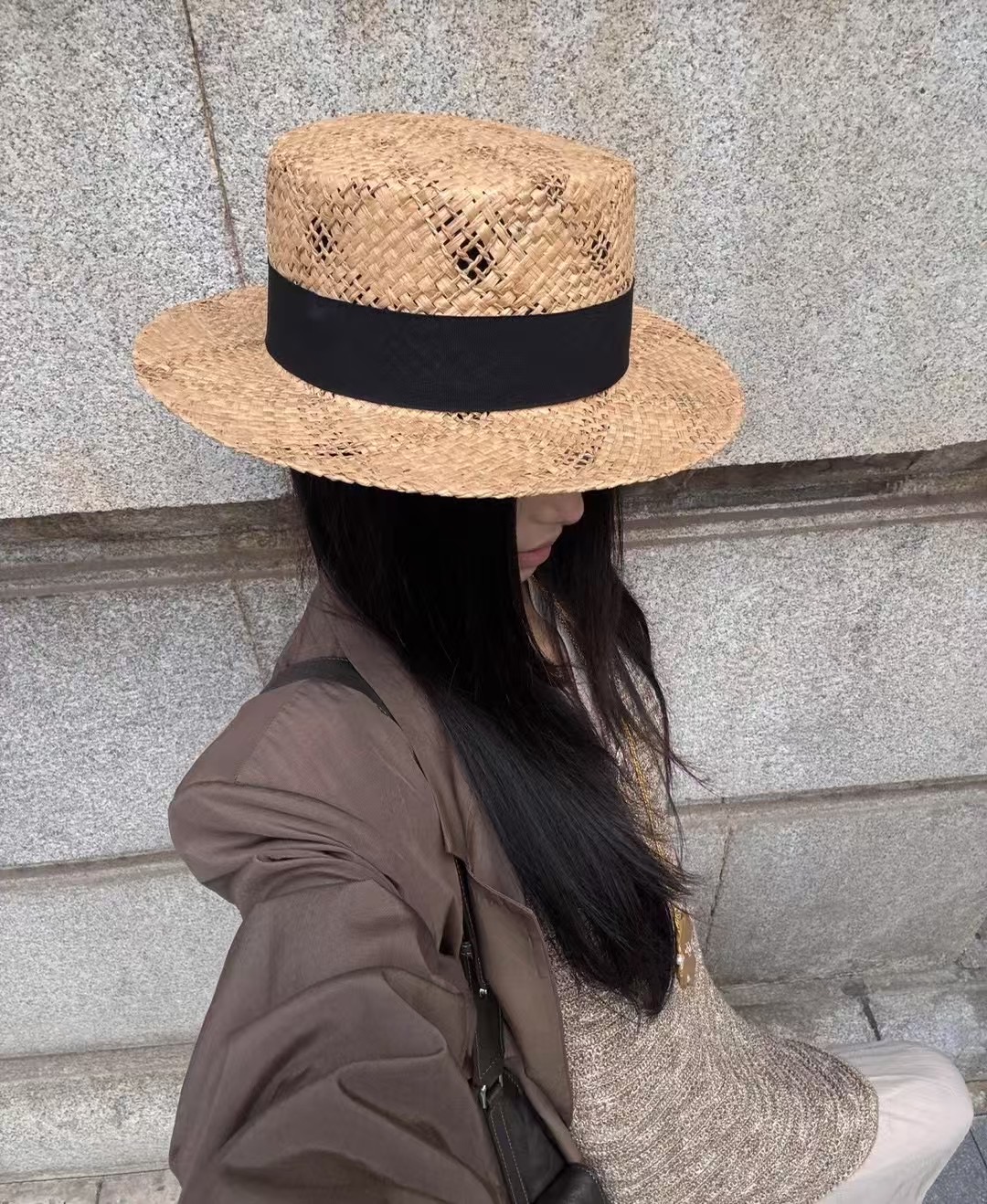 NO:228426,Running volume Xiaoxiang 25 spring and summer new French elegant and fashionable style, pure hand-woven Rafia flat top hat. Head circumference 55-58cm hat Straw hat Fisherman hat Baseball hat, hat, espadrilles, hats19860909跑量 小香25春夏新款 法式优雅时尚款,纯手工编织拉菲草平顶帽. 头围55-58cm帽子草帽渔夫帽棒球帽,帽子,espadrilles,hats,hat
