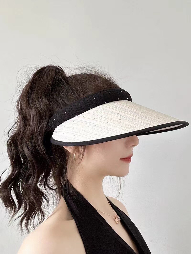 NO:229573,Running volume Xiaoxiang's new star-shaped sky top hat is the best this year and is very beautiful!  Hat Straw Hat Fisherman Hat Baseball Hat, Hats, espadrilles, hats19860909跑量 小香新款满天星闪钻空顶帽 本年度最佳 巨好看！帽子草帽渔夫帽棒球帽,帽子,espadrilles,hats,hat