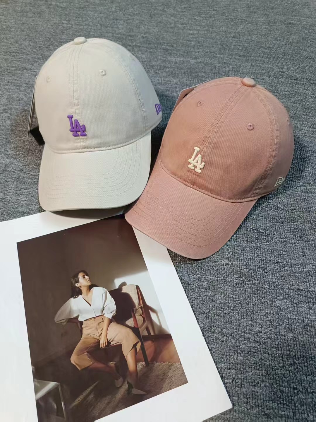 NO:229538,Running volume La~New ripped wash cotton baseball cap, personalized and fashionable style, casual and cool feeling, same style for men and women!  Material: Cotton Head circumference: 56-58cm hats, straw hats, fisherman hats, baseball hats, hats, espadrilles, hats19860909跑量 La～新款破洞洗水棉布棒球帽,个性时尚款 休闲带点酷酷的感觉,男女同款！ 材质:棉 头围:56-58cm均可帽子草帽渔夫帽棒球帽,帽子,espadrilles,hats,hat